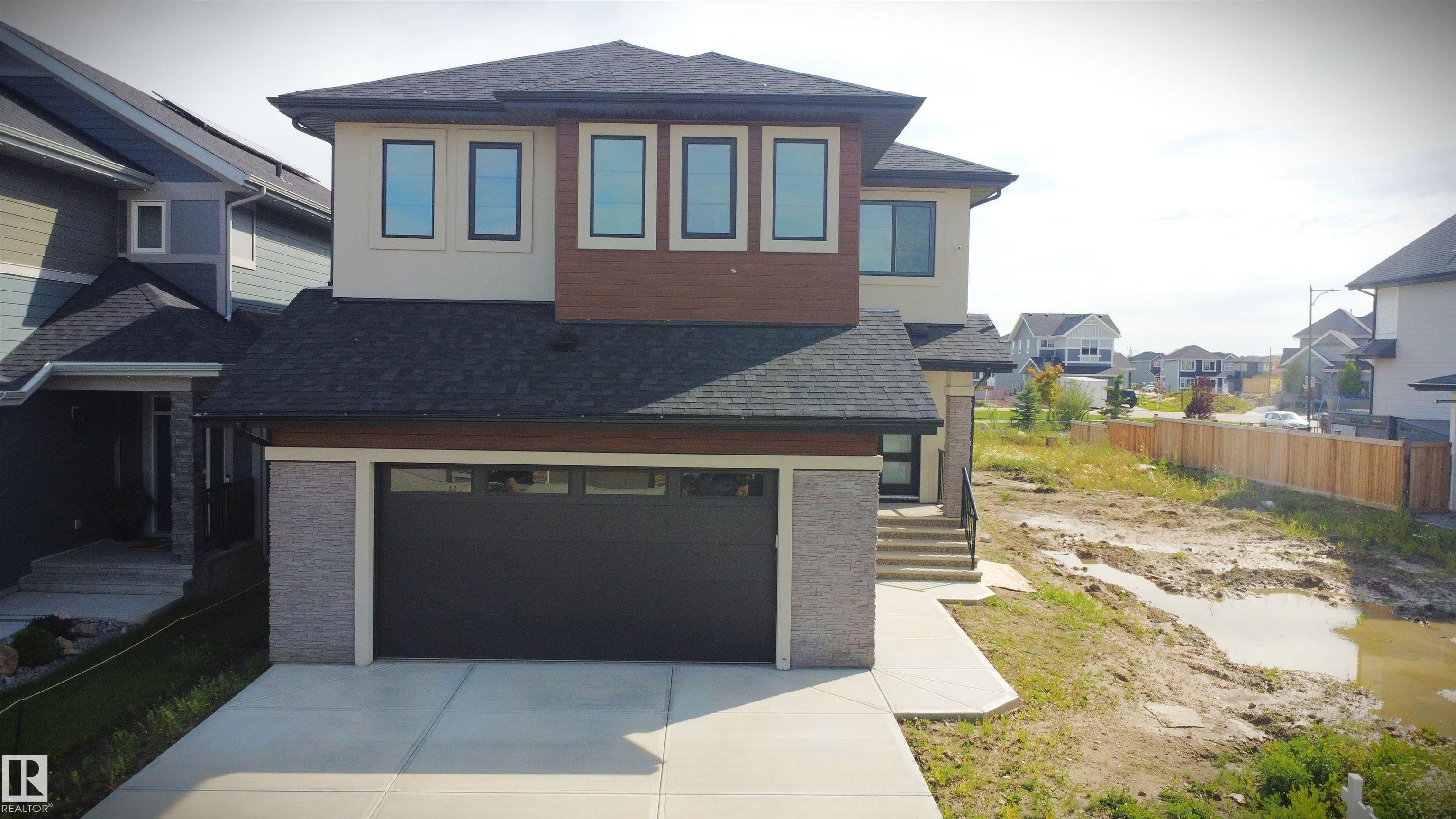 165 Edgewater Cir, Southfork, Leduc 