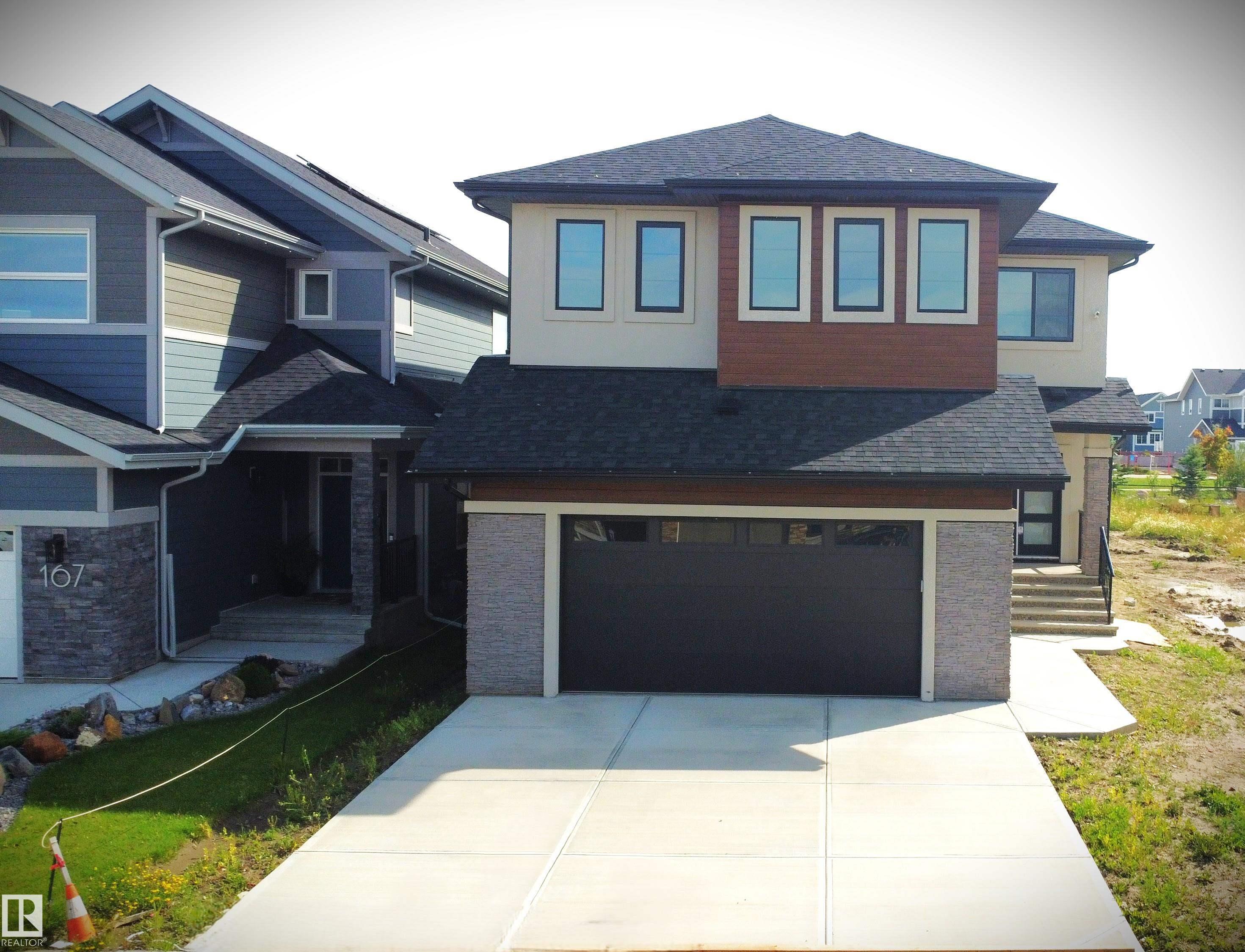 Photo 2 at 165 Edgewater Cir, Southfork, Leduc