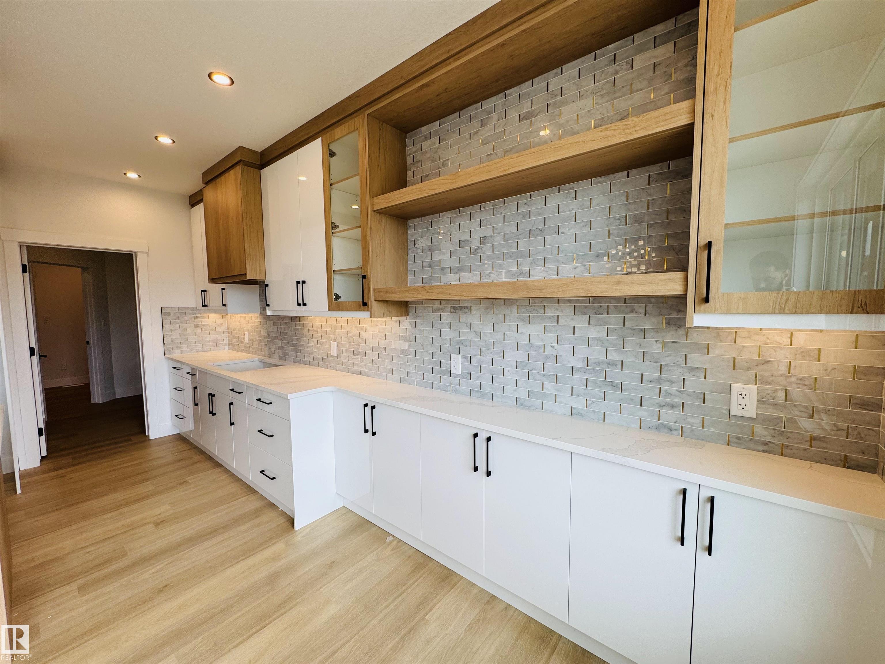 Photo 17 at 165 Edgewater Cir, Southfork, Leduc