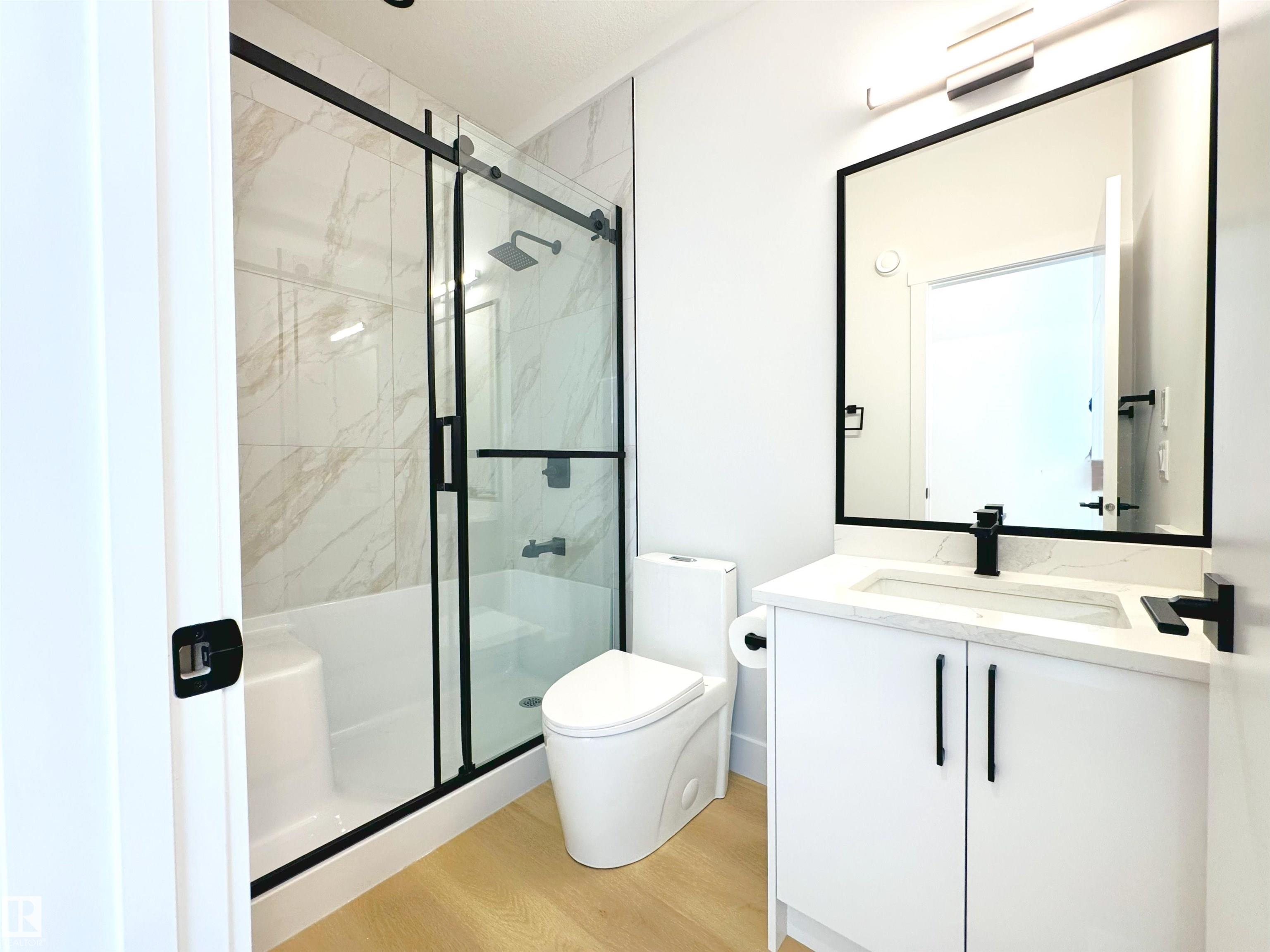 Photo 9 at 165 Edgewater Cir, Southfork, Leduc