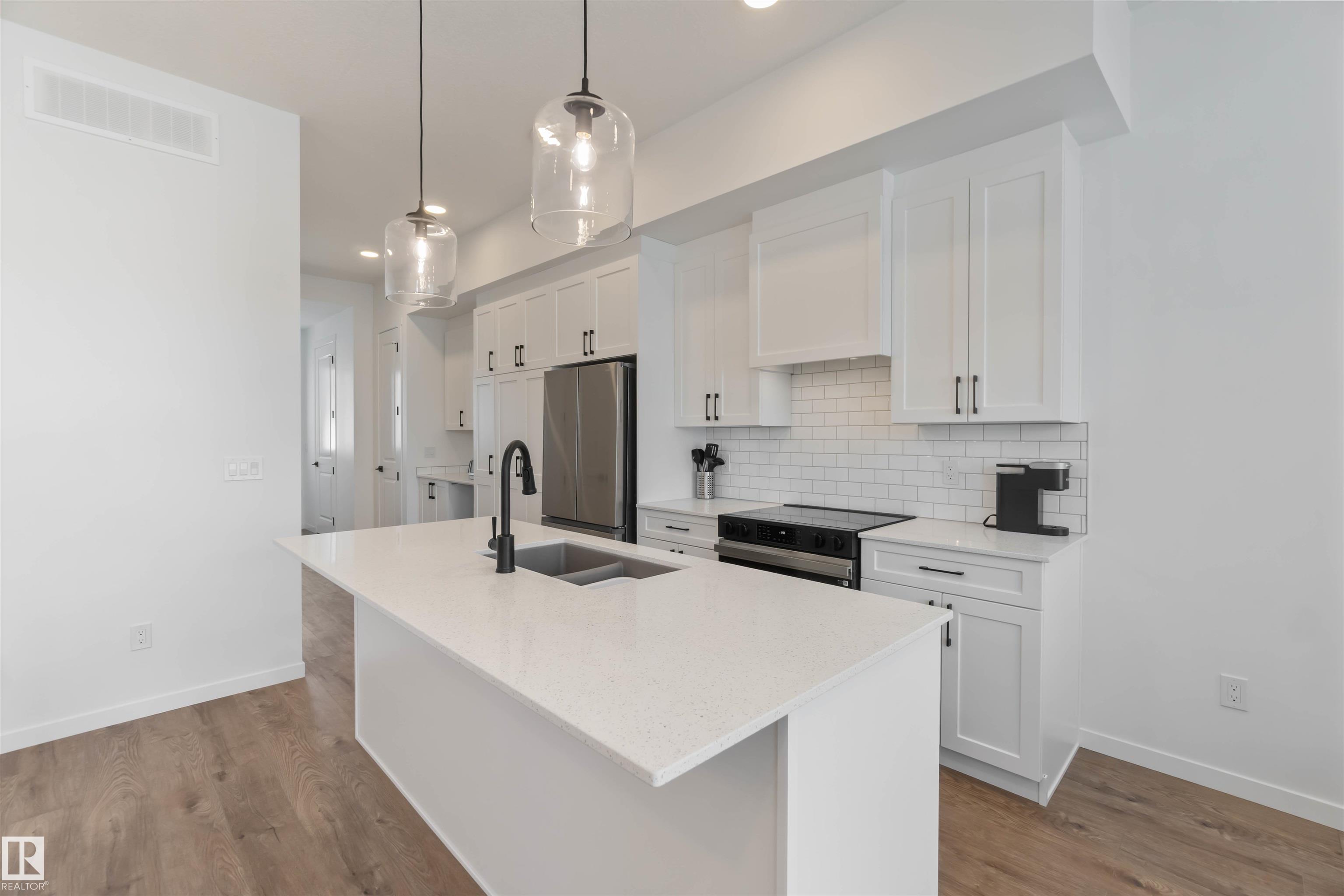 Photo 11 at 19 Deer Meadow Crescent, South Fort, Fort Saskatchewan