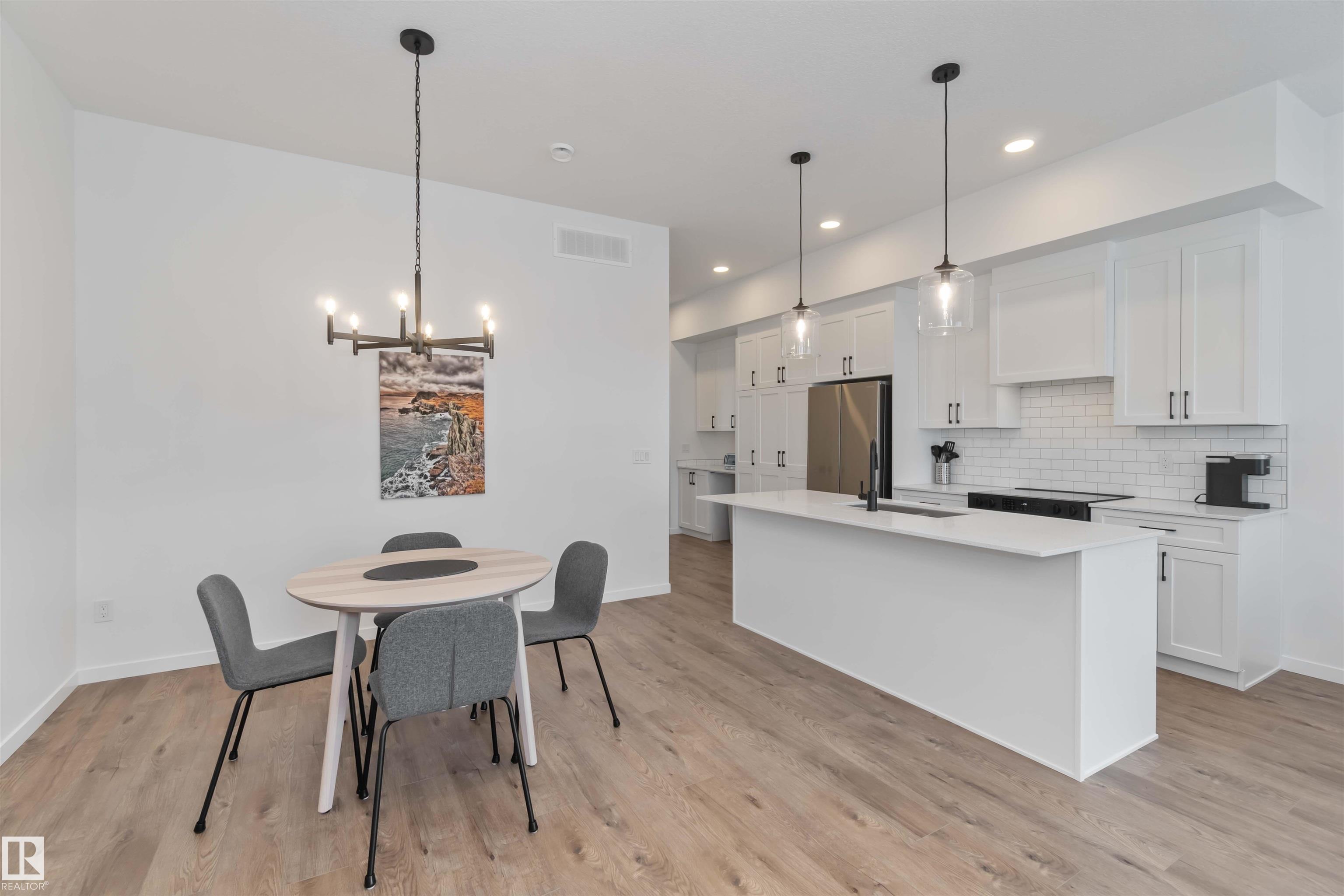 Photo 5 at 19 Deer Meadow Crescent, South Fort, Fort Saskatchewan