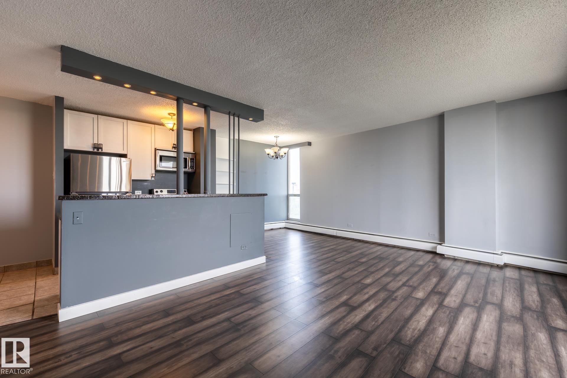 Photo 8 at 911 - 10883 Saskatchewan Drive NW, Garneau, Edmonton