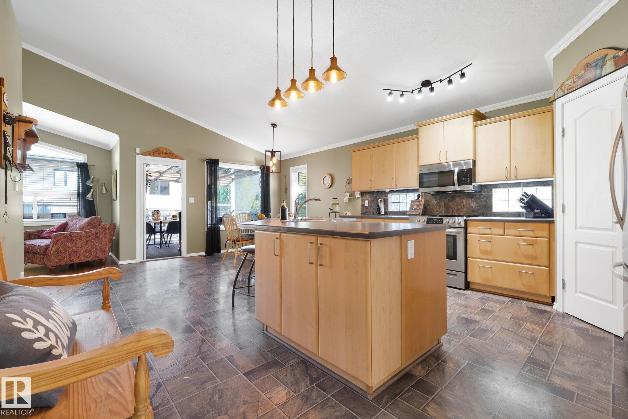 Photo 2 at 169 Kingswood Boulevard, Kingswood, St. Albert