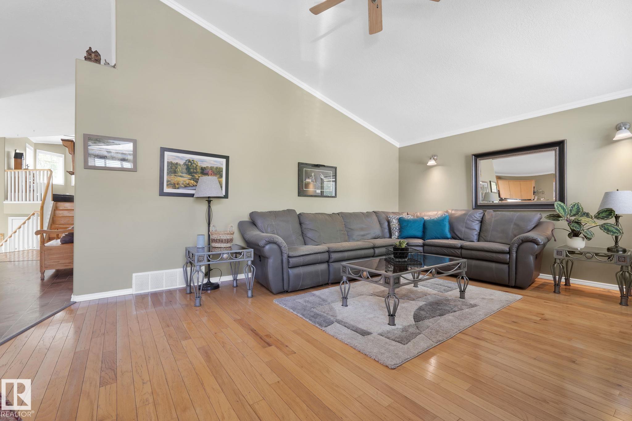 Photo 13 at 169 Kingswood Boulevard, Kingswood, St. Albert