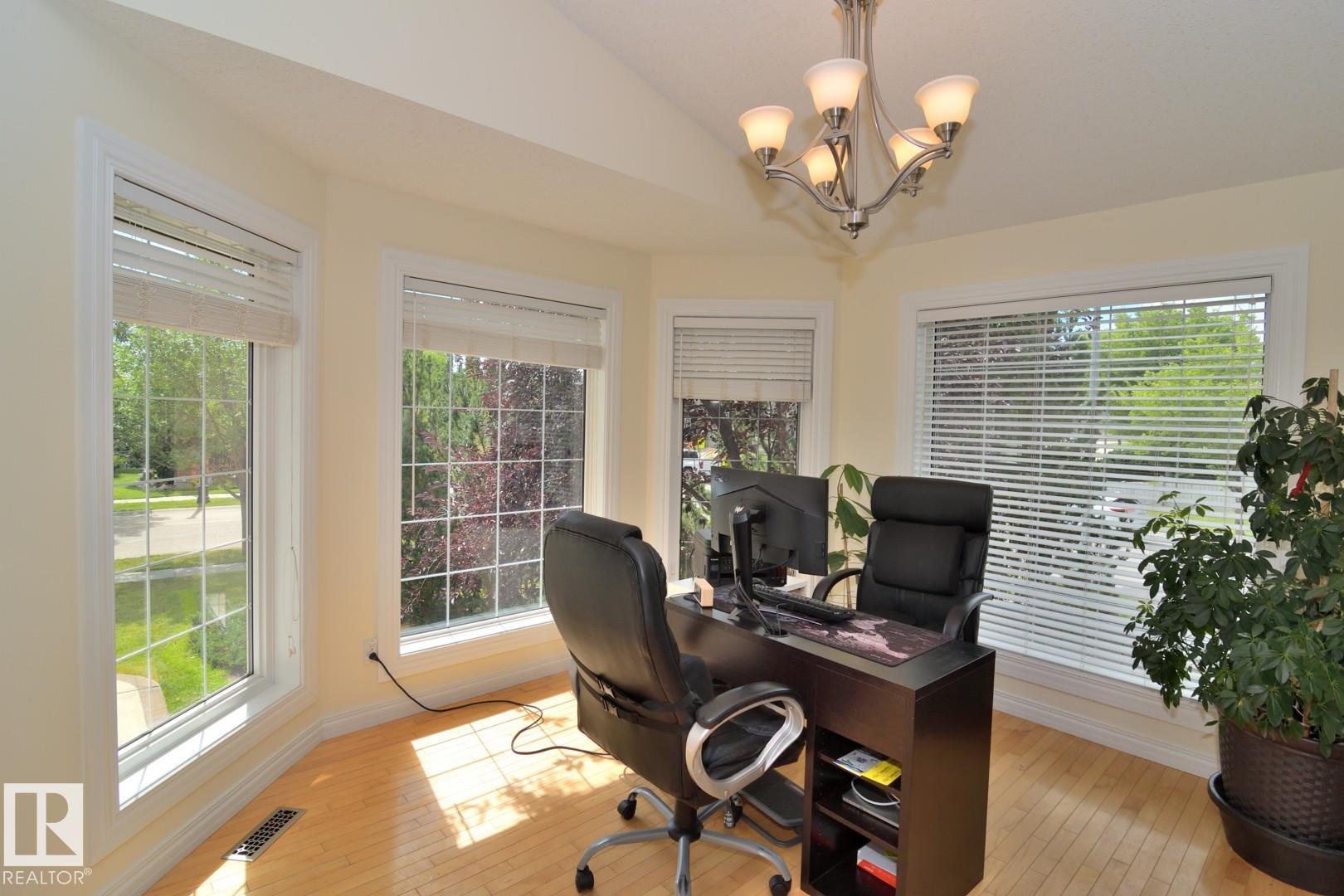 Photo 11 at 60 Lauralcrest Place, Lacombe Park, St. Albert
