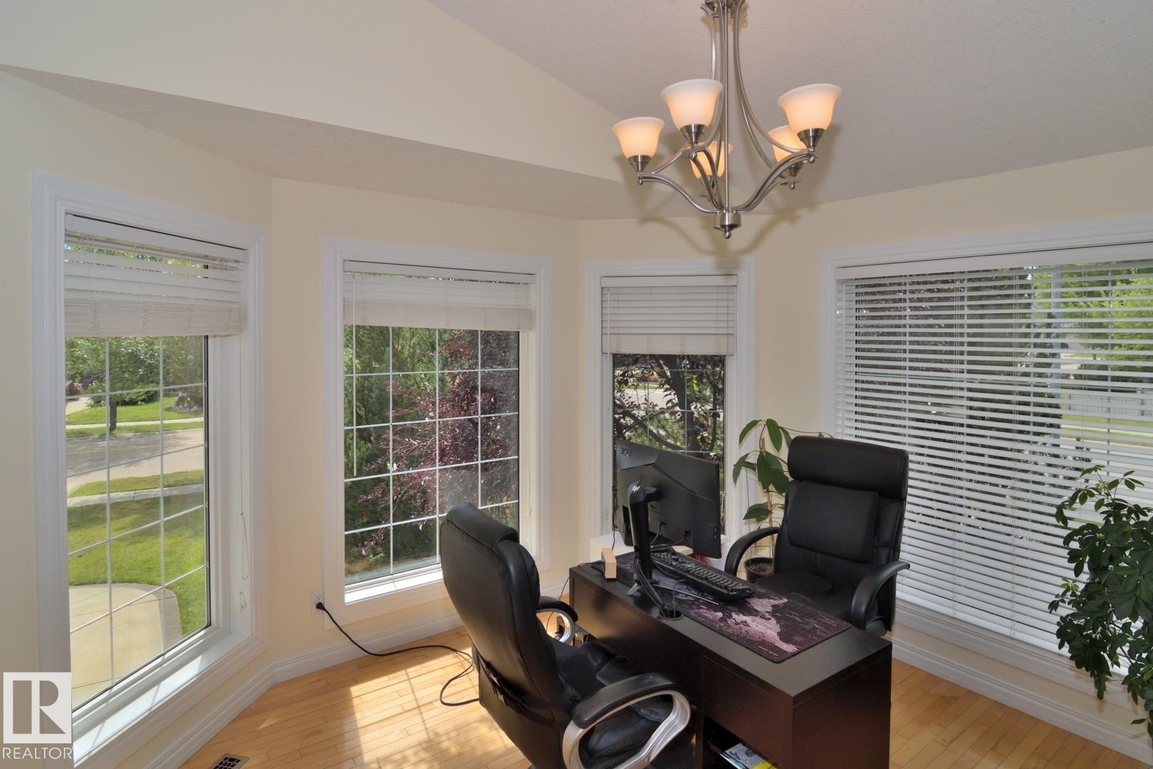 Photo 12 at 60 Lauralcrest Place, Lacombe Park, St. Albert