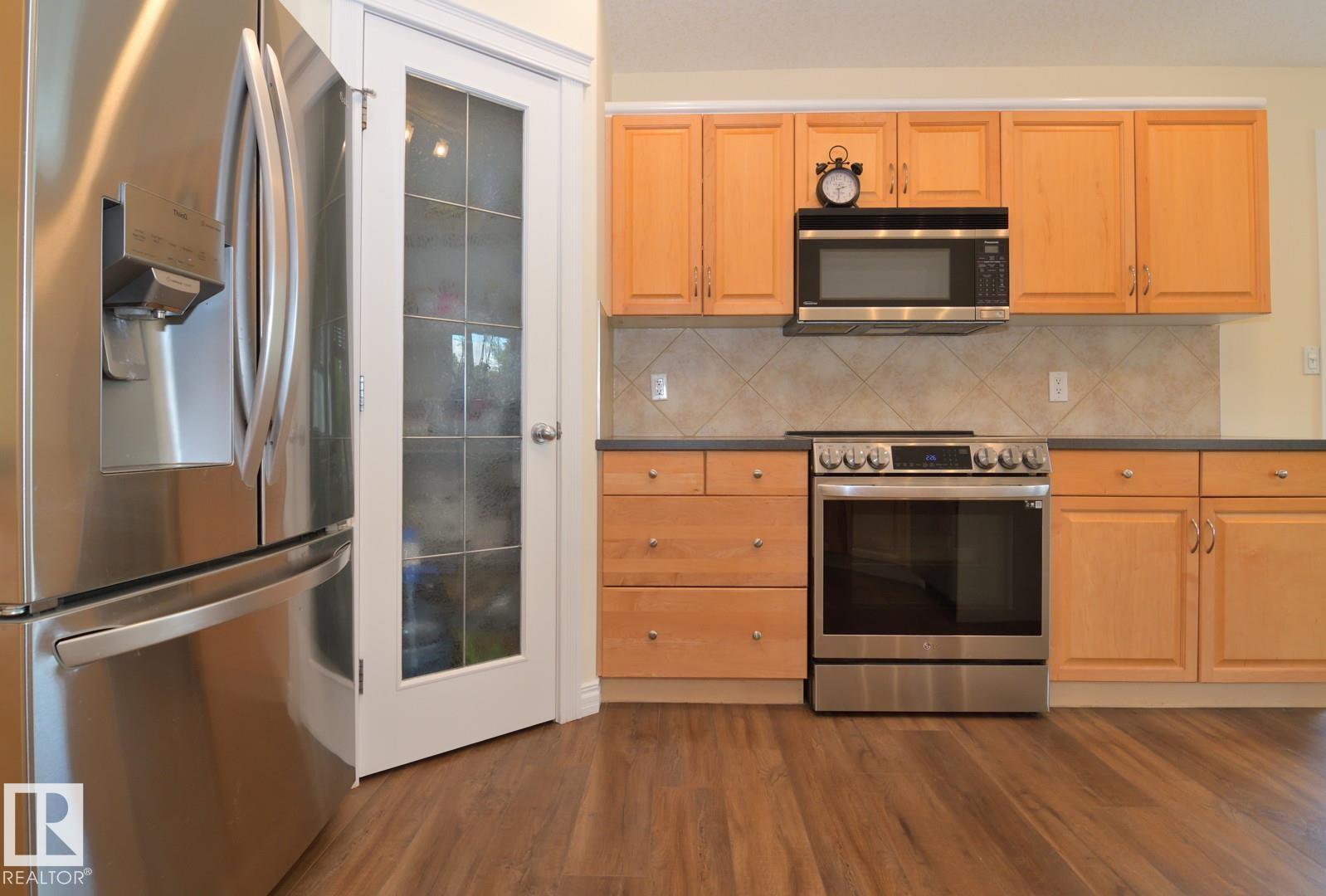 Photo 17 at 60 Lauralcrest Place, Lacombe Park, St. Albert