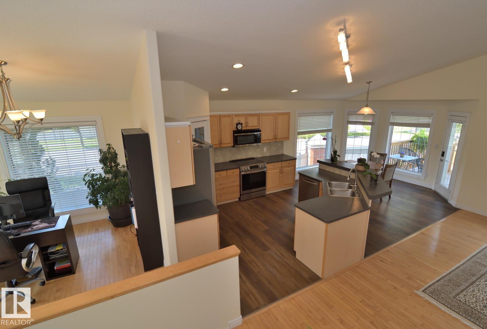 Photo 26 at 60 Lauralcrest Place, Lacombe Park, St. Albert