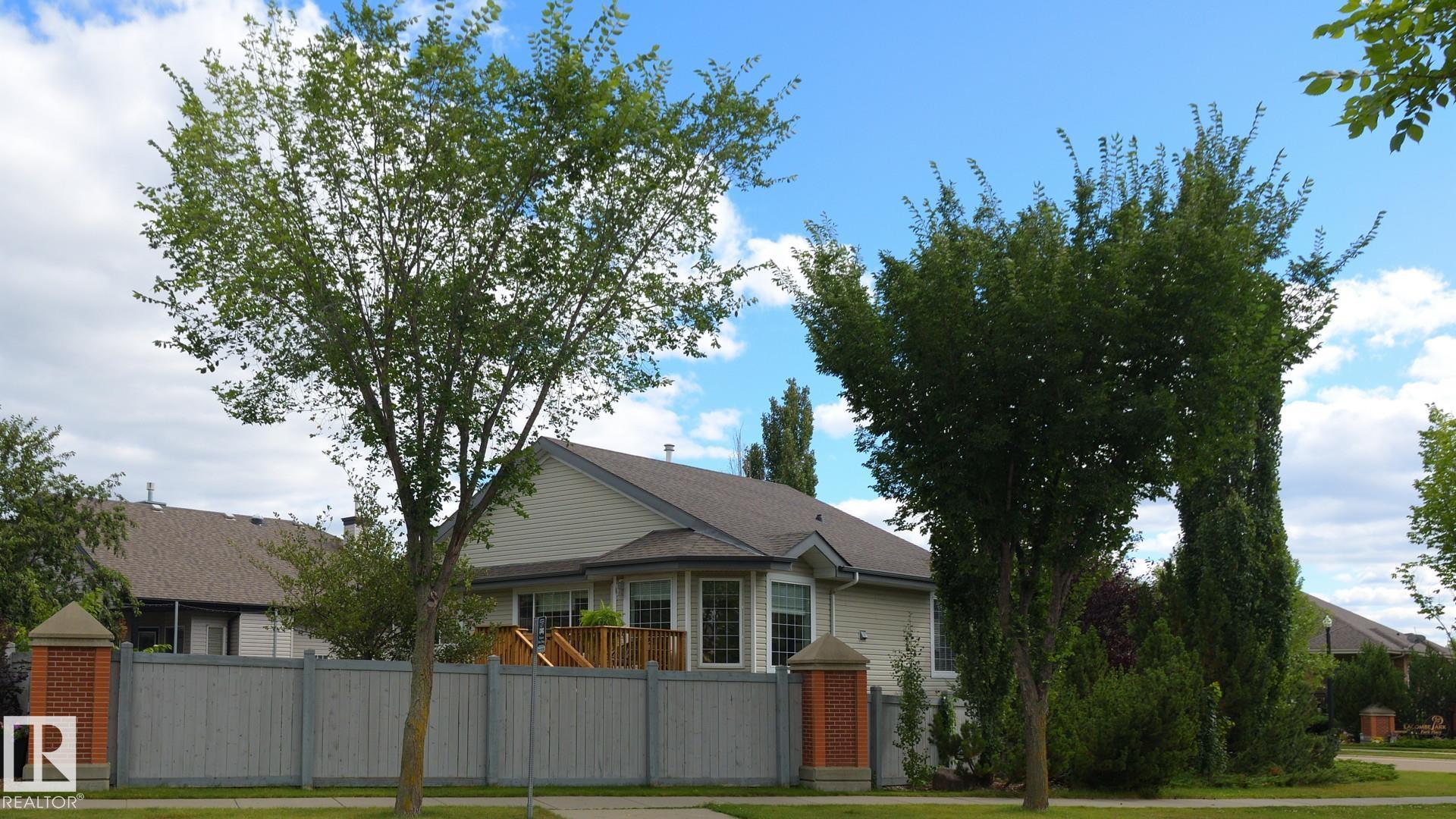Photo 4 at 60 Lauralcrest Place, Lacombe Park, St. Albert
