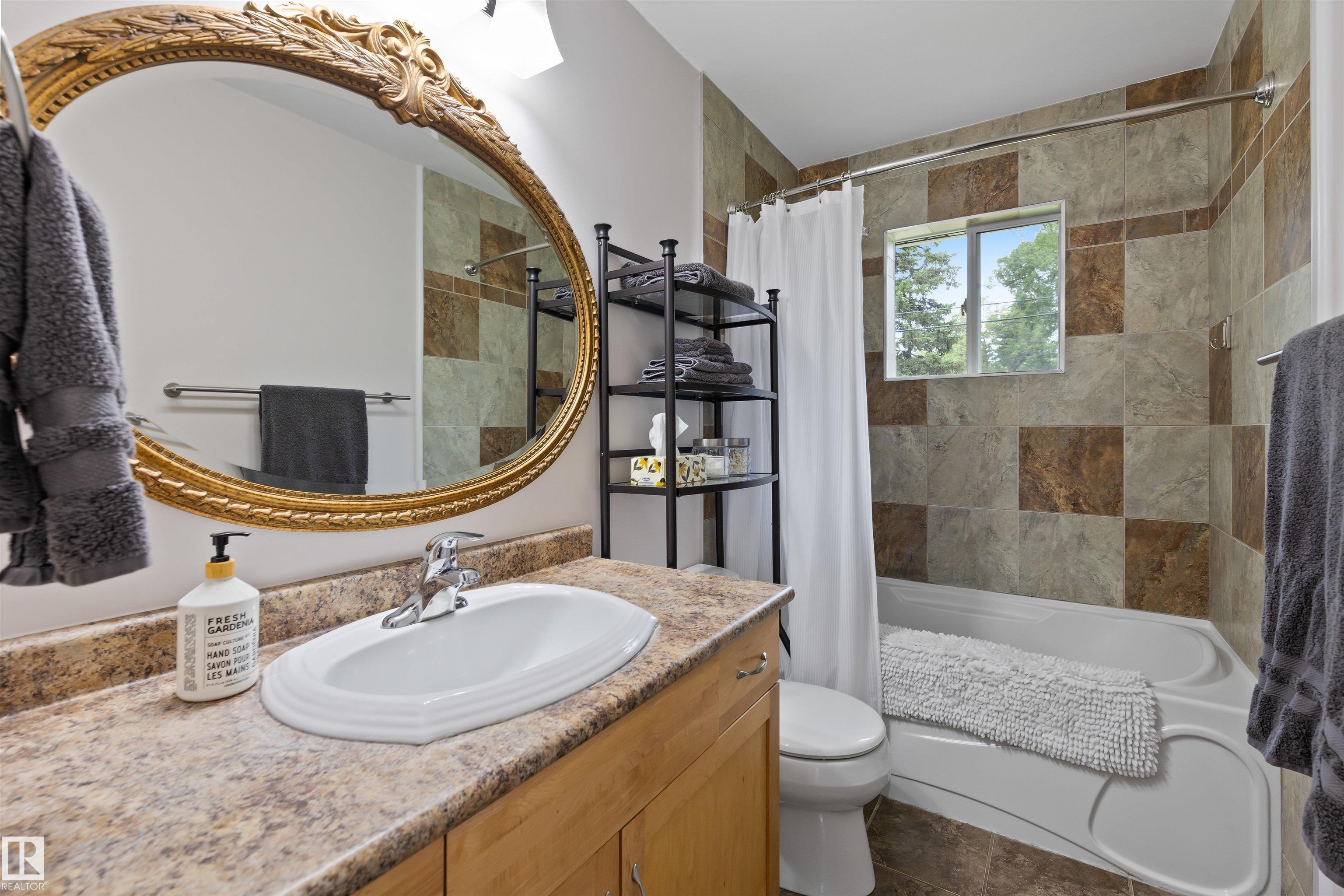 Photo 16 at 35 Stanley Drive, Sturgeon Heights, St. Albert