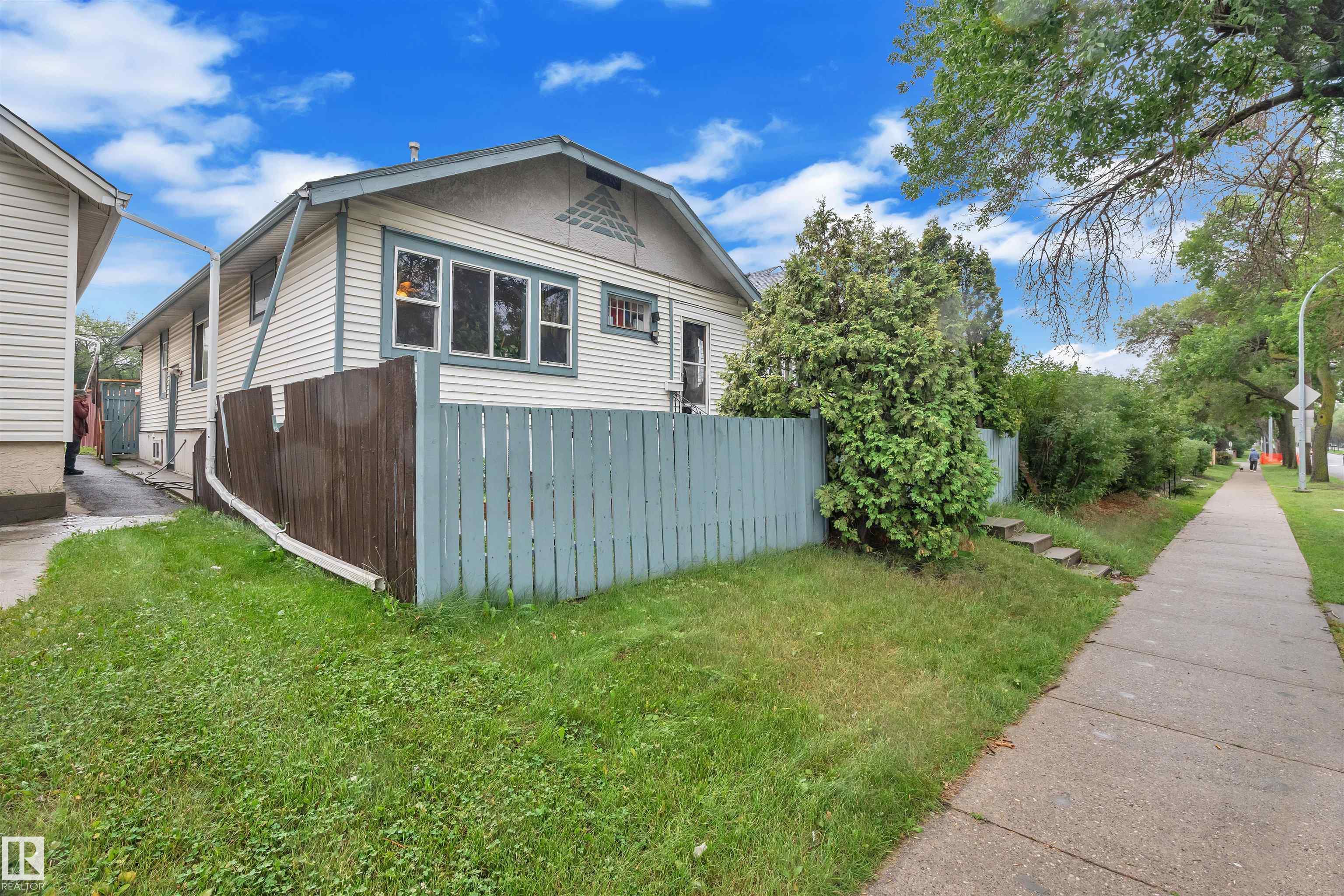 11725 97 Street NW, Alberta Avenue, Edmonton photo number 2