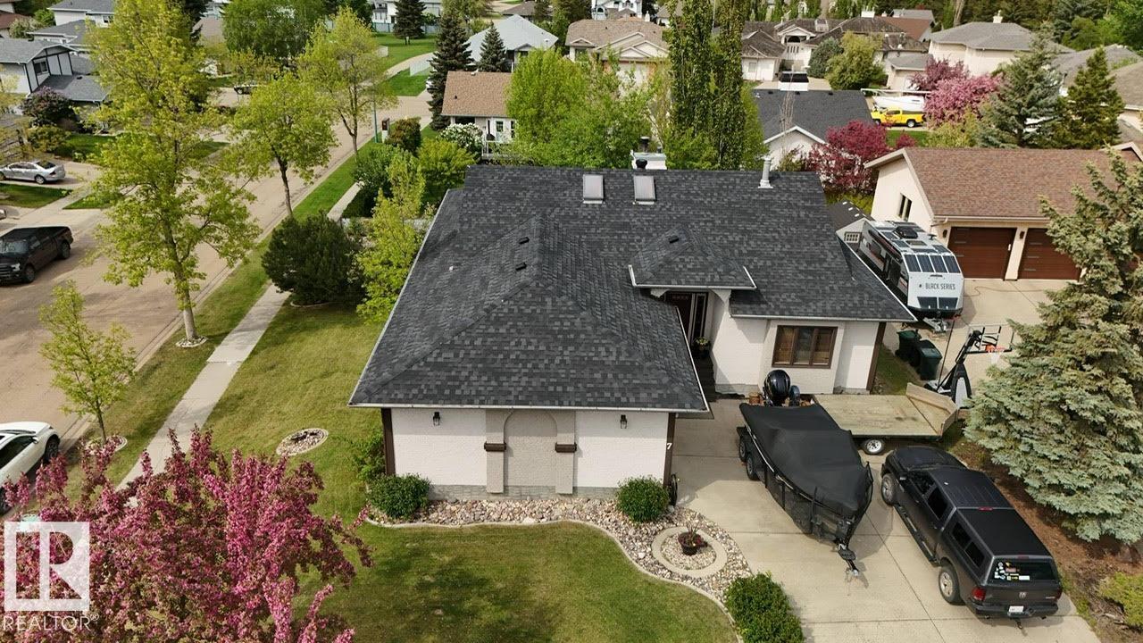 Photo 2 at 7 Fieldstone Cove, Fieldstone, Spruce Grove