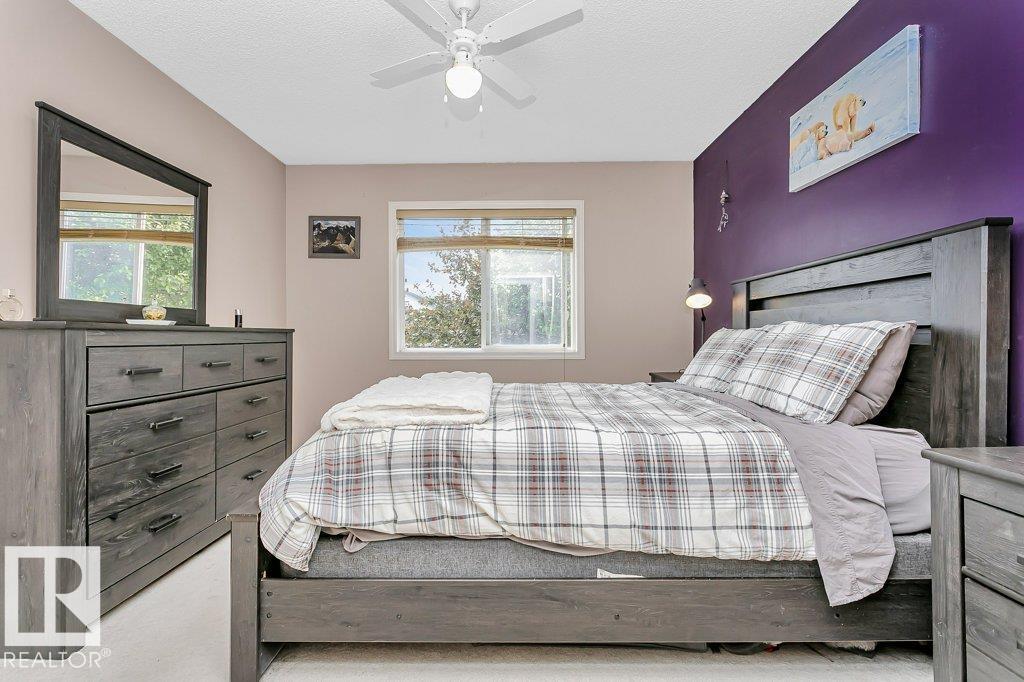 http://cdnparap120.paragonrels.com/ParagonImages/Property/p12/RAE/225366833/22/0/0/da642e8c5765d860db081e1da0394588/1/83b1c086a37d299f8f4e3f57646f0e98/225366833-4042A0B5-3806-4323-9971-BF119A08D2CB.JPG