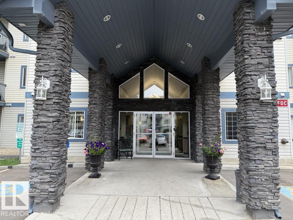 http://cdnparap120.paragonrels.com/ParagonImages/Property/p12/RAE/225366850/1/0/0/6ac61c26bcaa84191427f9df703a44ff/1/8b1ba0dc2a28721a9e3c88911641724d/225366850-da4da885-d026-48a3-883e-fe259a5e815d.JPG