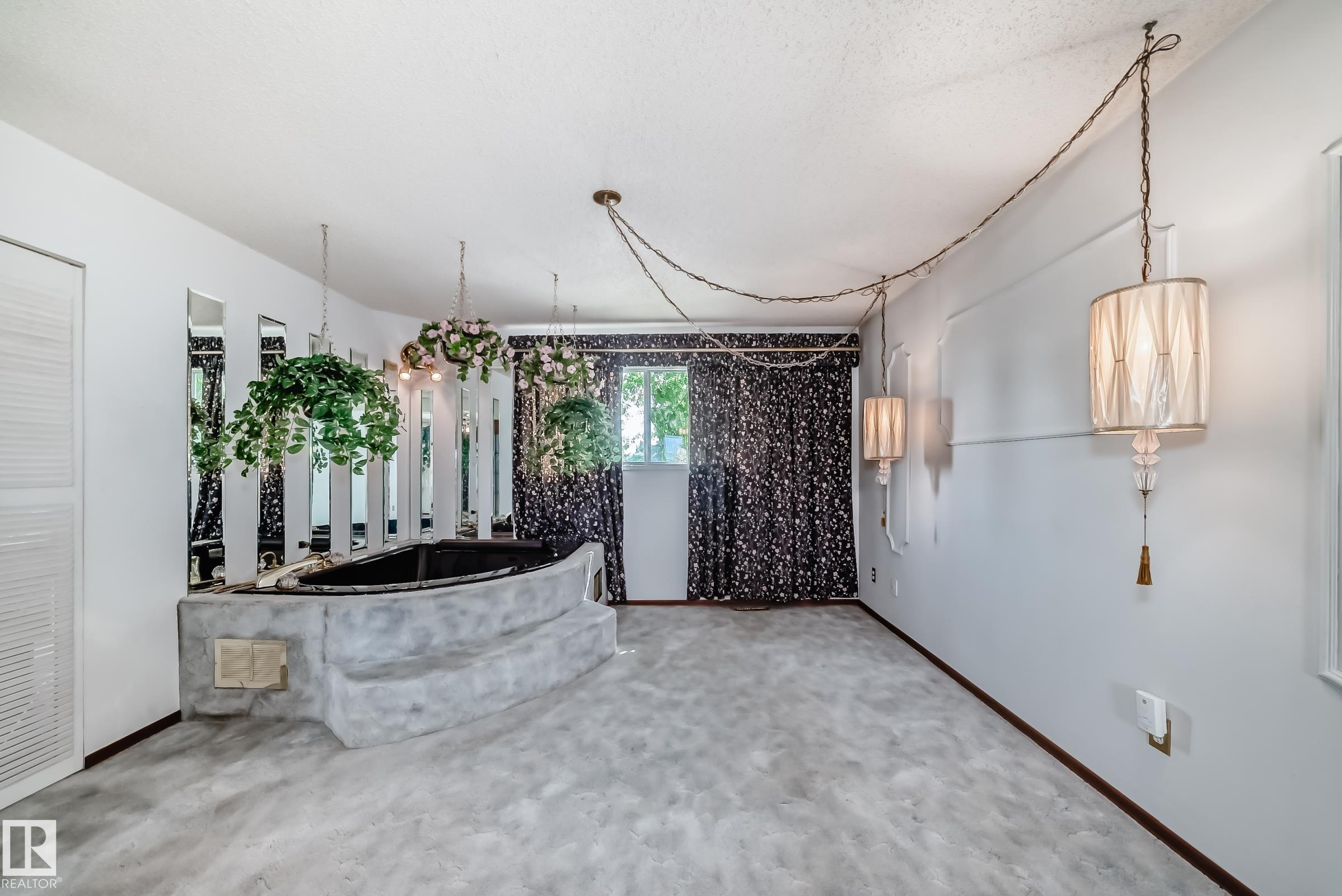 Photo 33 at 1005 Strathcona Drive, Westboro, Sherwood Park