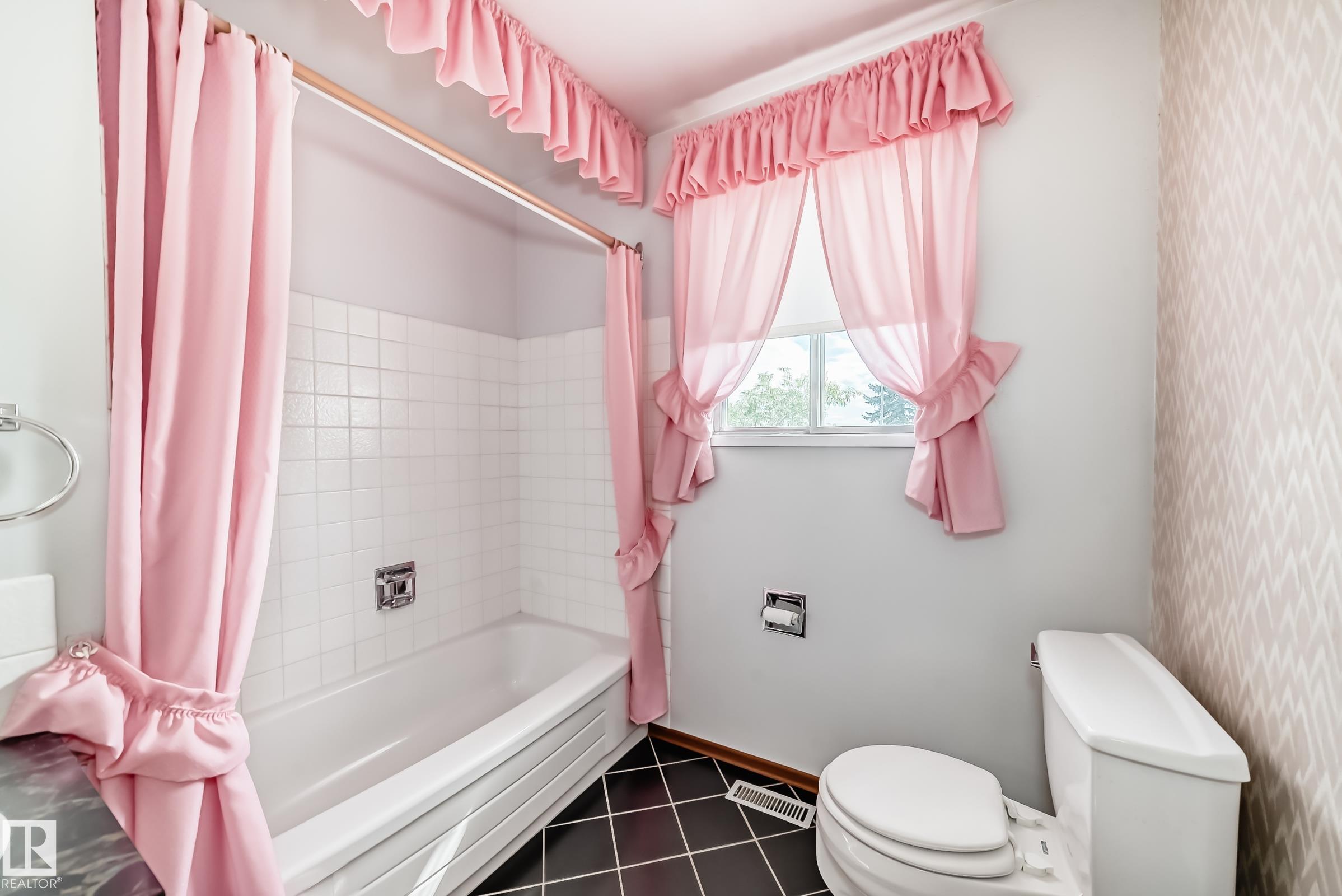 Photo 37 at 1005 Strathcona Drive, Westboro, Sherwood Park