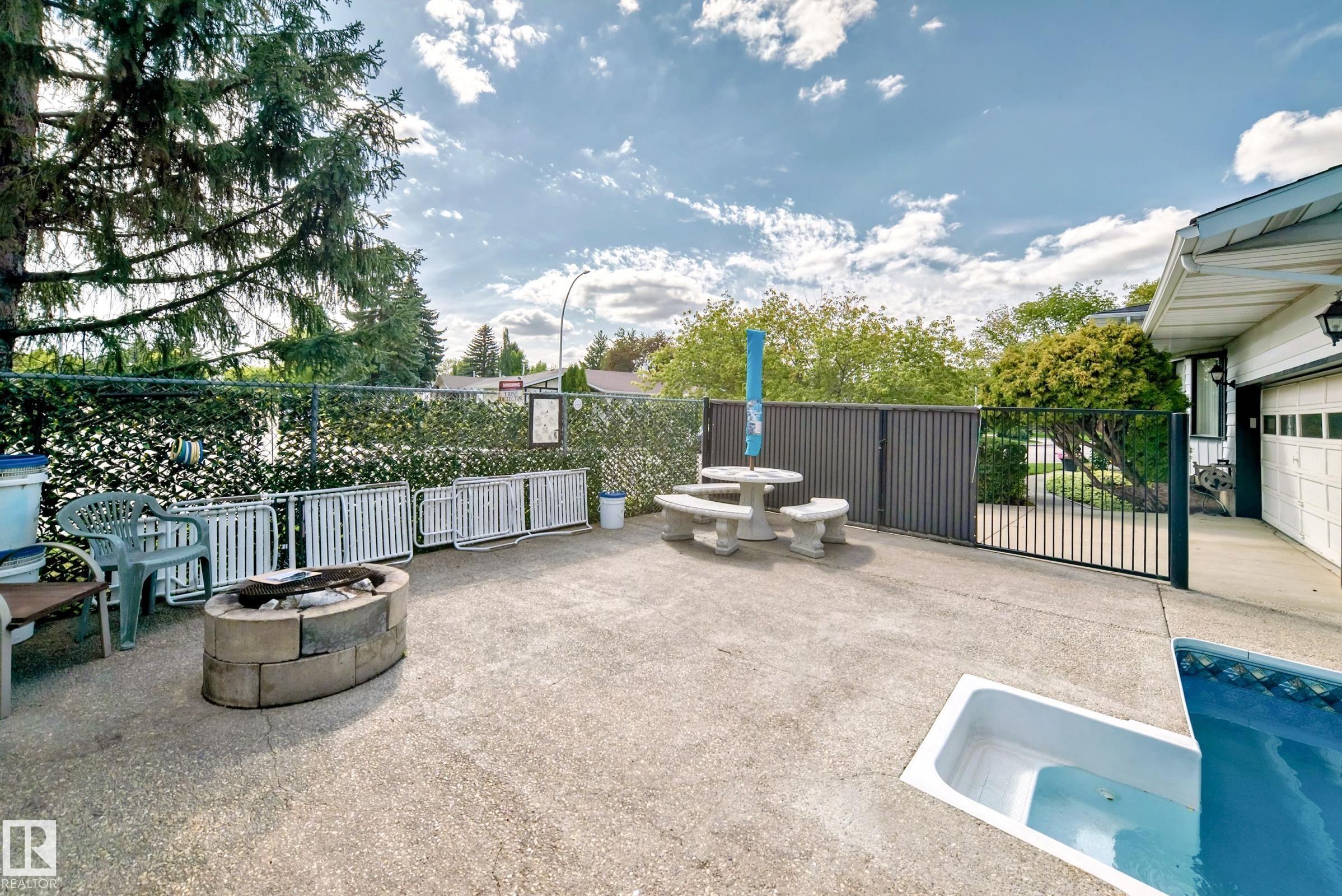 Photo 9 at 1005 Strathcona Drive, Westboro, Sherwood Park