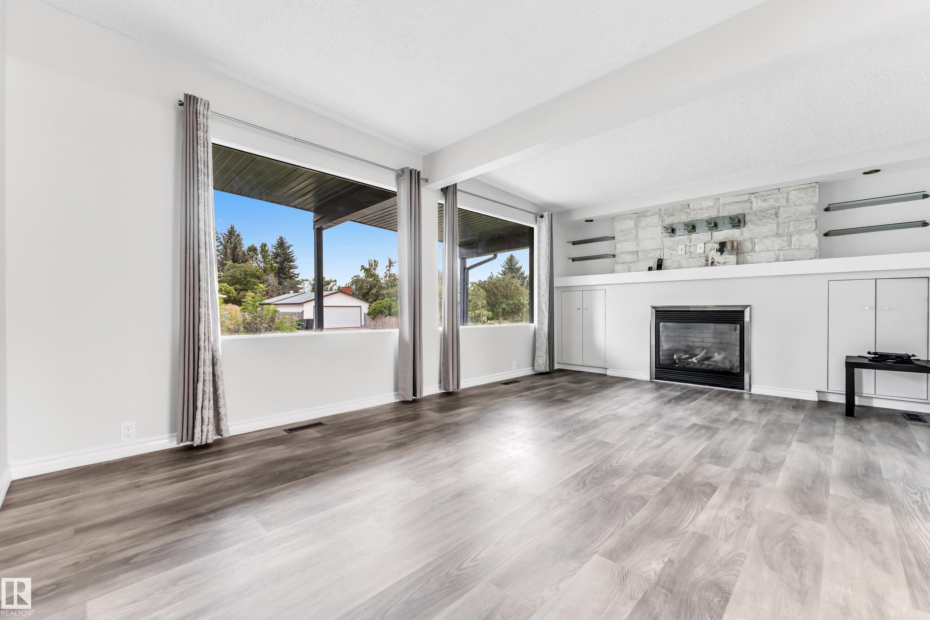 Photo 2 at 79 Garnet Crescent, Glen Allan, Sherwood Park