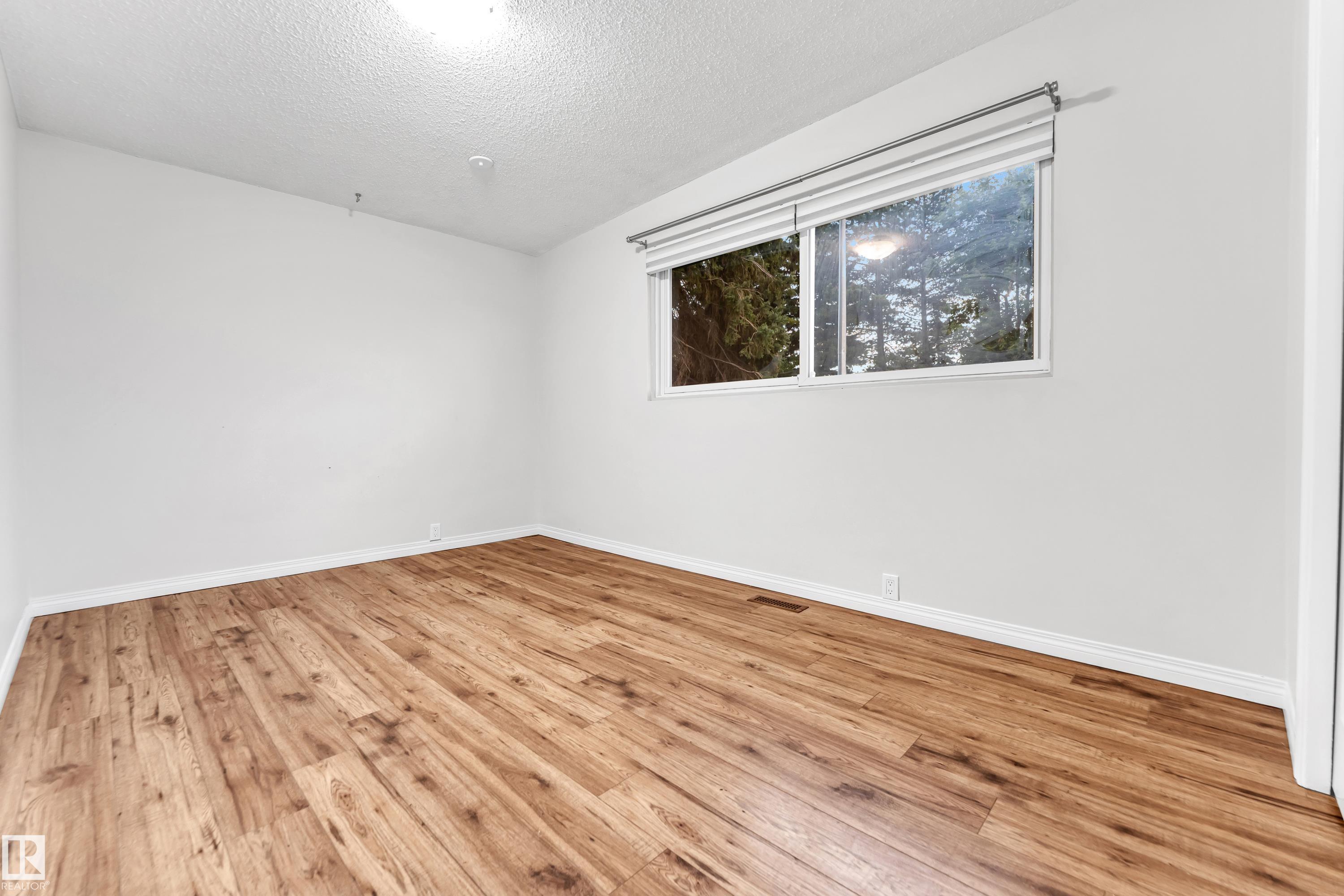 Photo 31 at 79 Garnet Crescent, Glen Allan, Sherwood Park