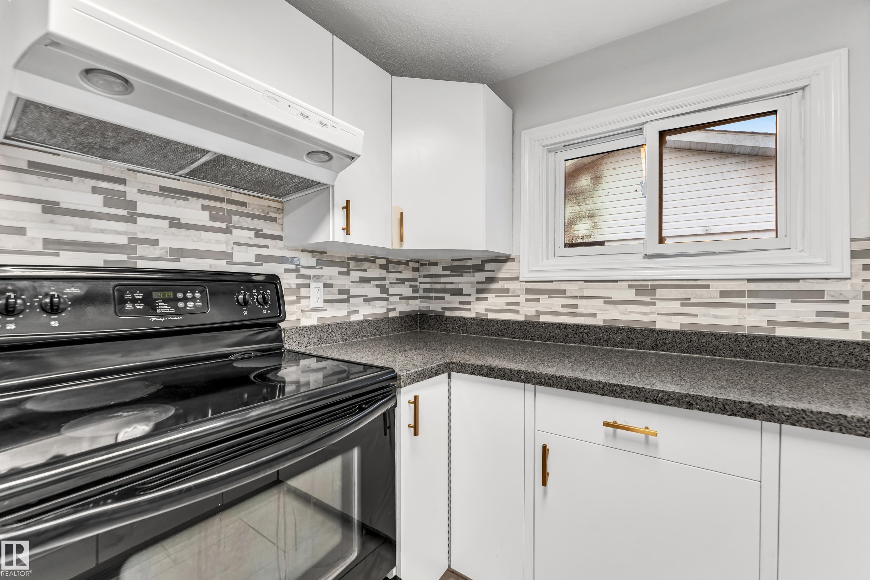 Photo 8 at 79 Garnet Crescent, Glen Allan, Sherwood Park