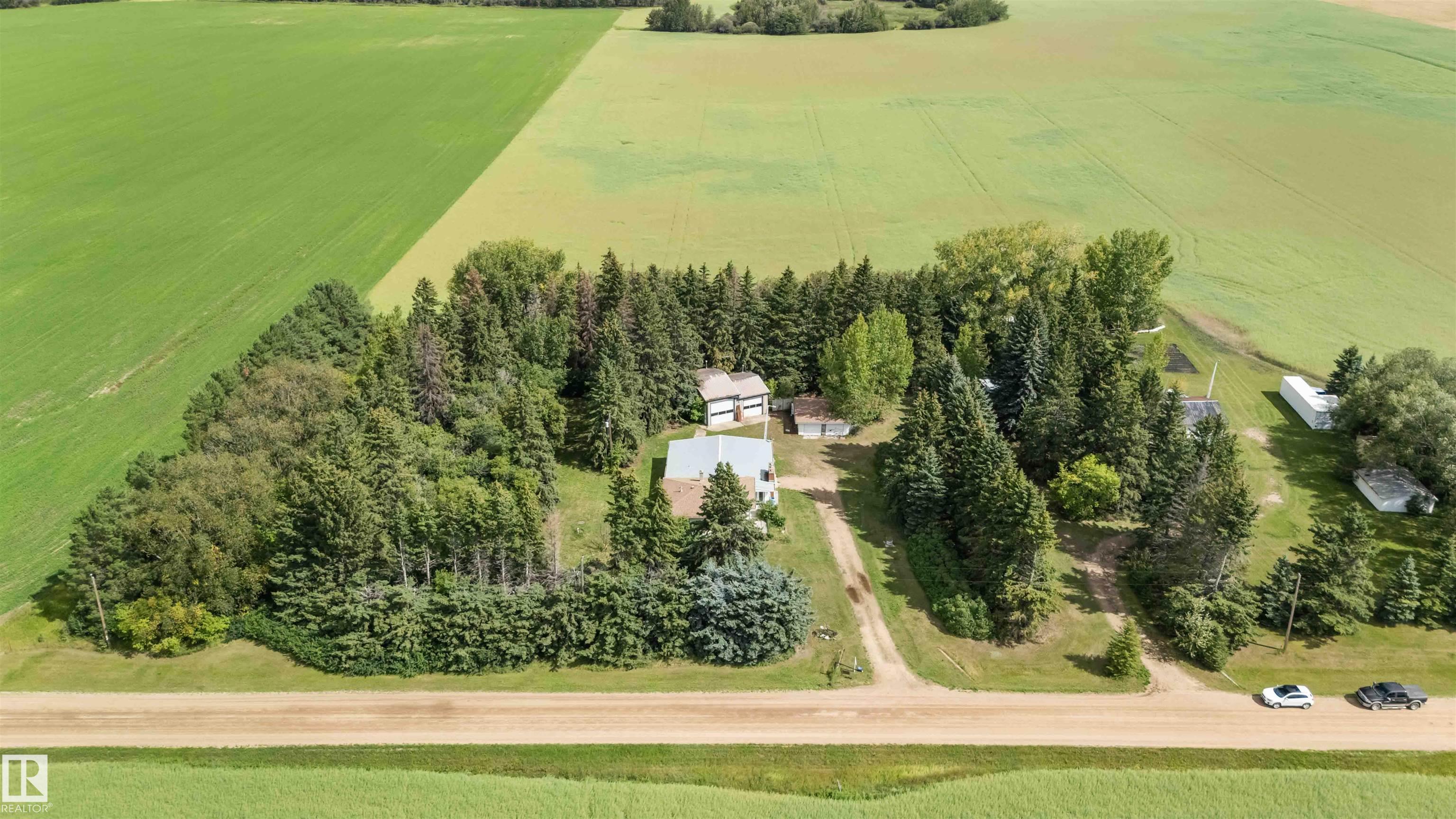Photo 4 at 56223 Rge Rd 245, None, Rural Sturgeon County