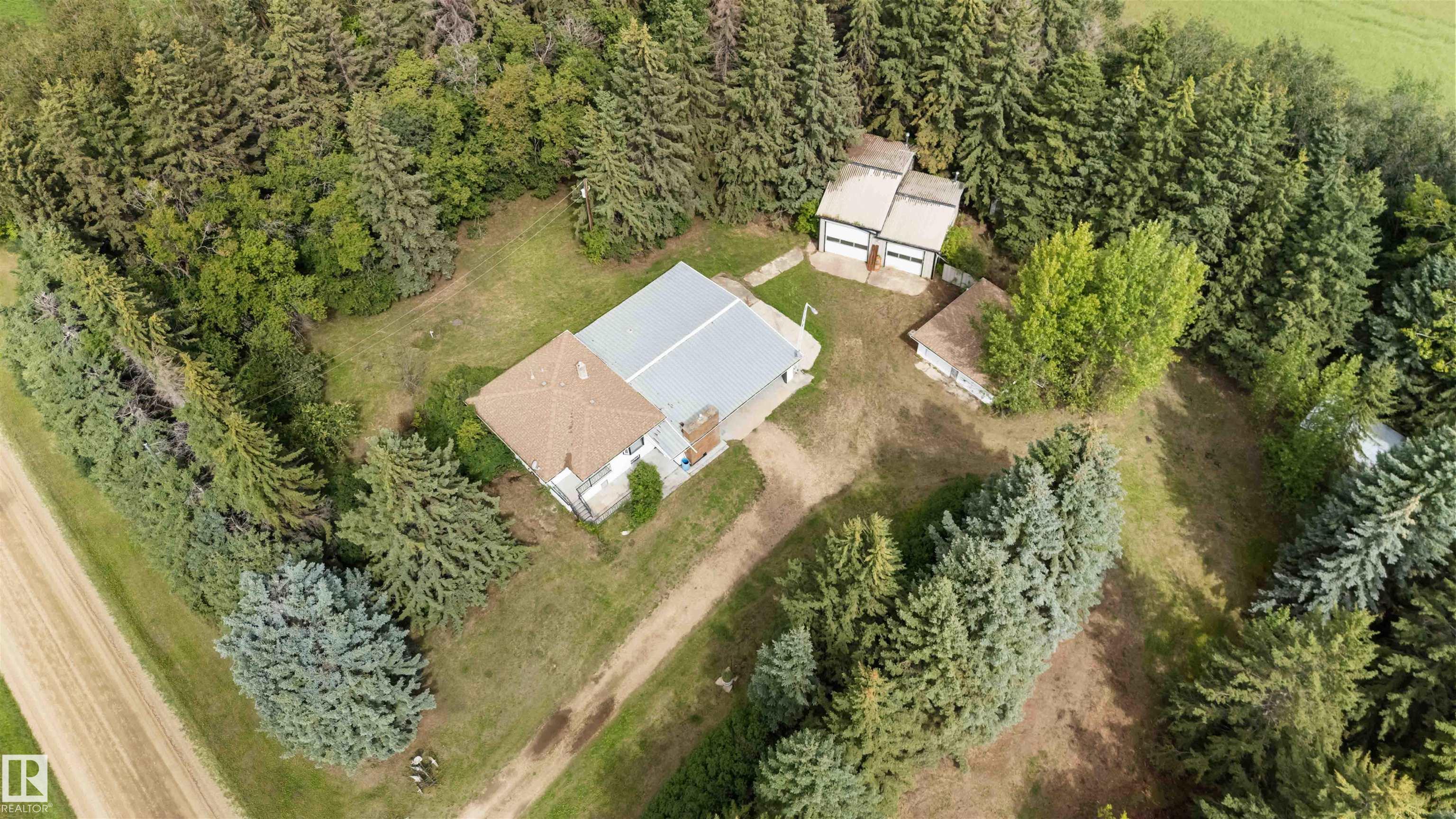 Photo 5 at 56223 Rge Rd 245, None, Rural Sturgeon County