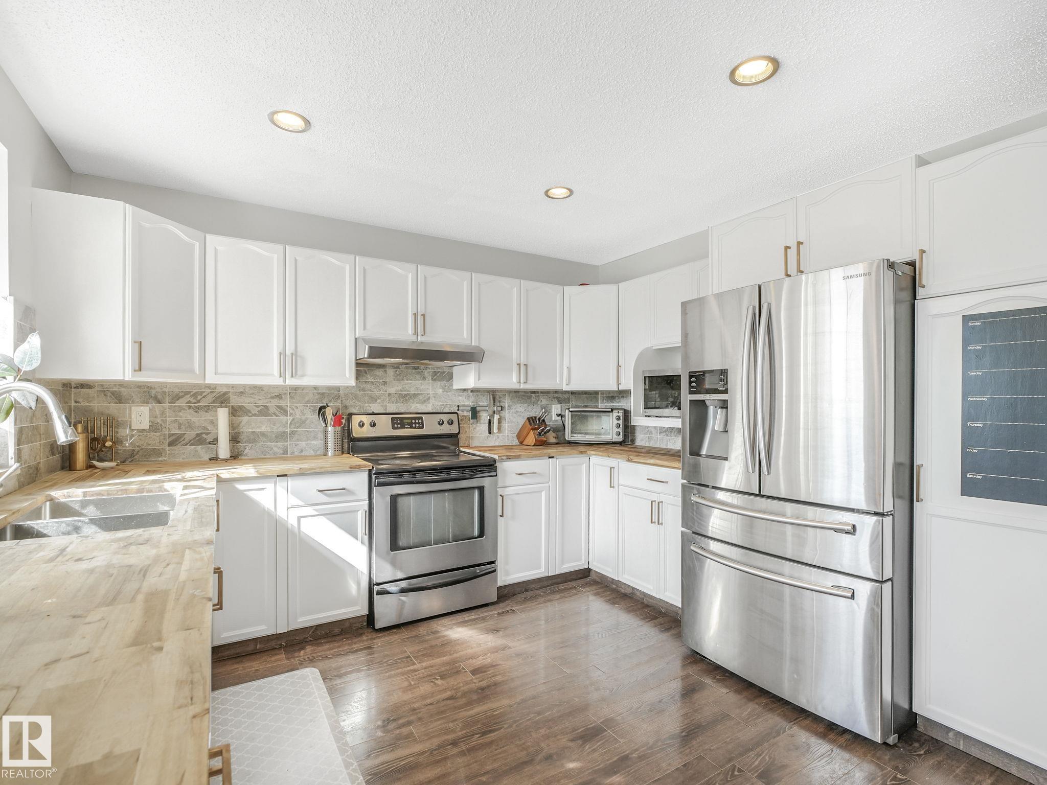 Photo 11 at 1764 49a Street NW, Pollard Meadows, Edmonton