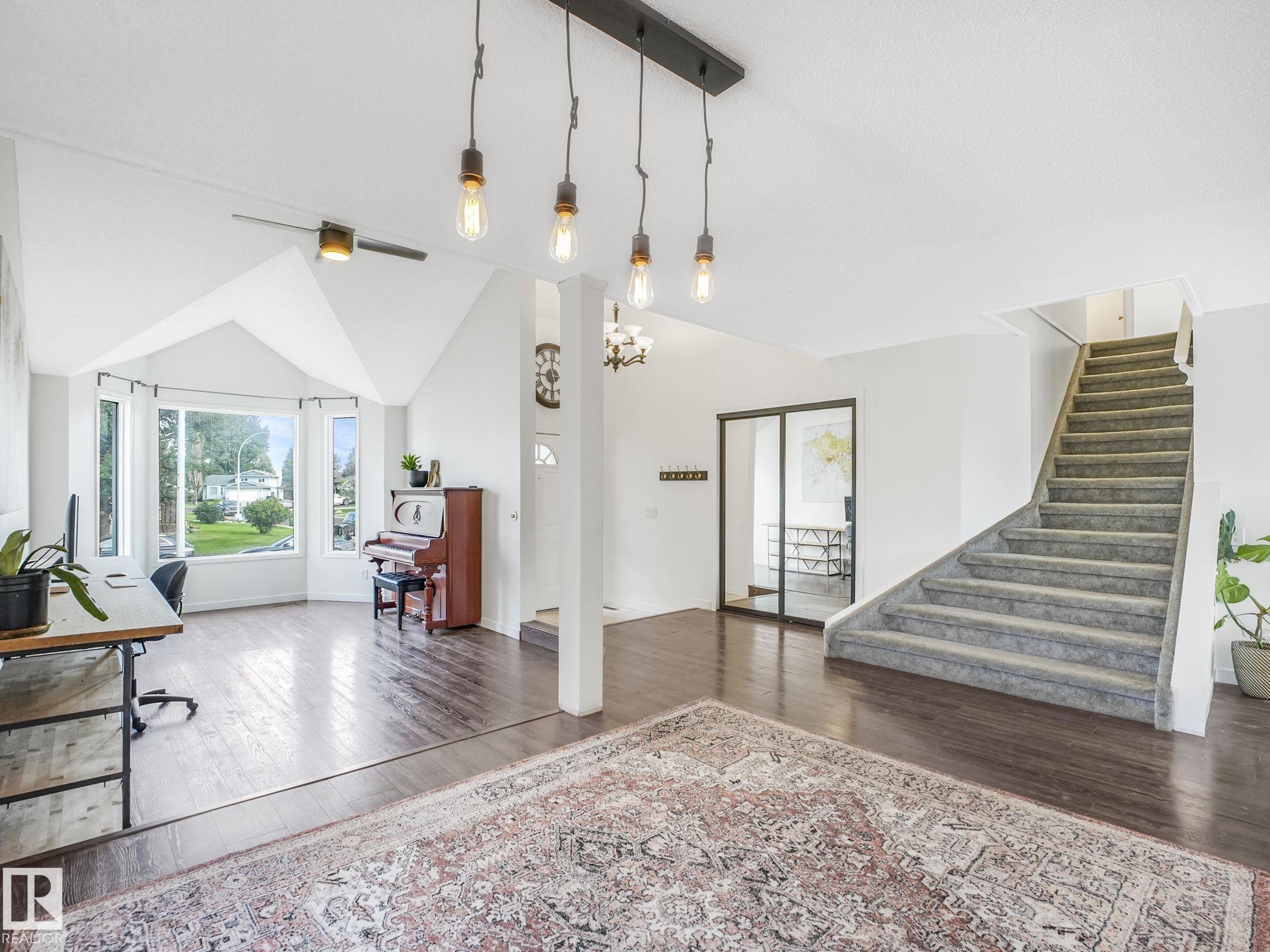 Photo 9 at 1764 49a Street NW, Pollard Meadows, Edmonton