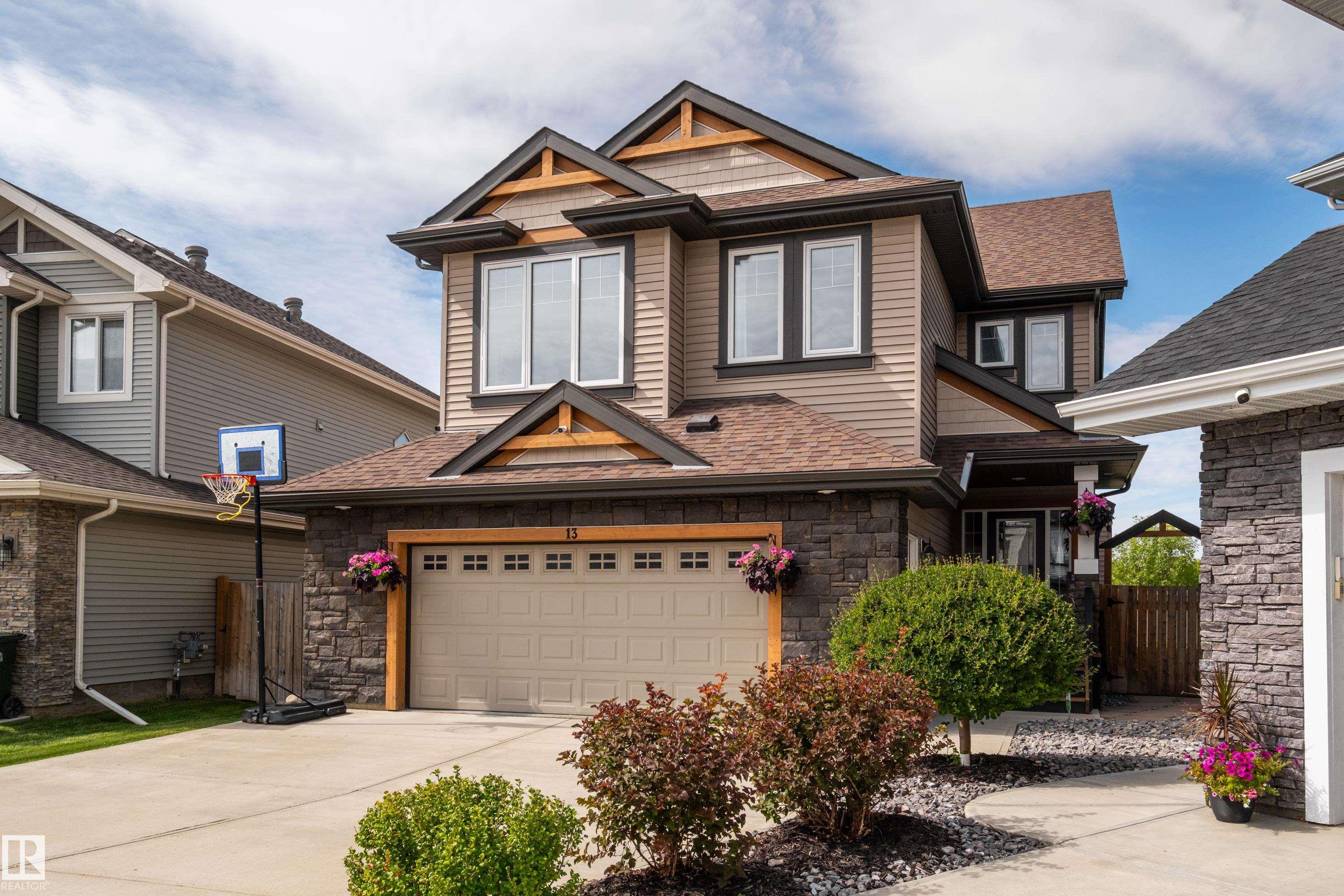 13 Meadowlink Gate, McLaughlin, Spruce Grove 
