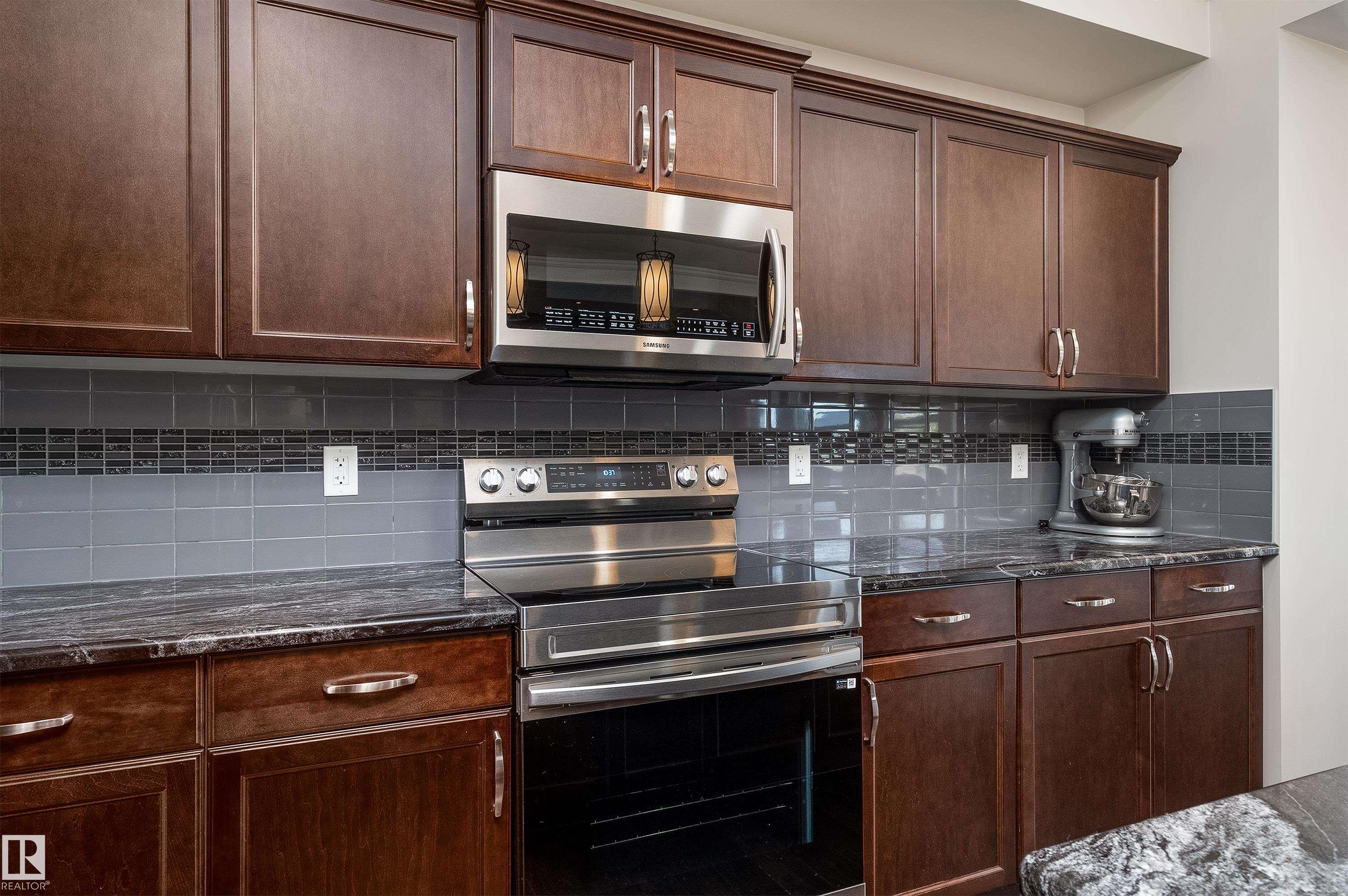 Photo 17 at 13 Meadowlink Gate, McLaughlin, Spruce Grove