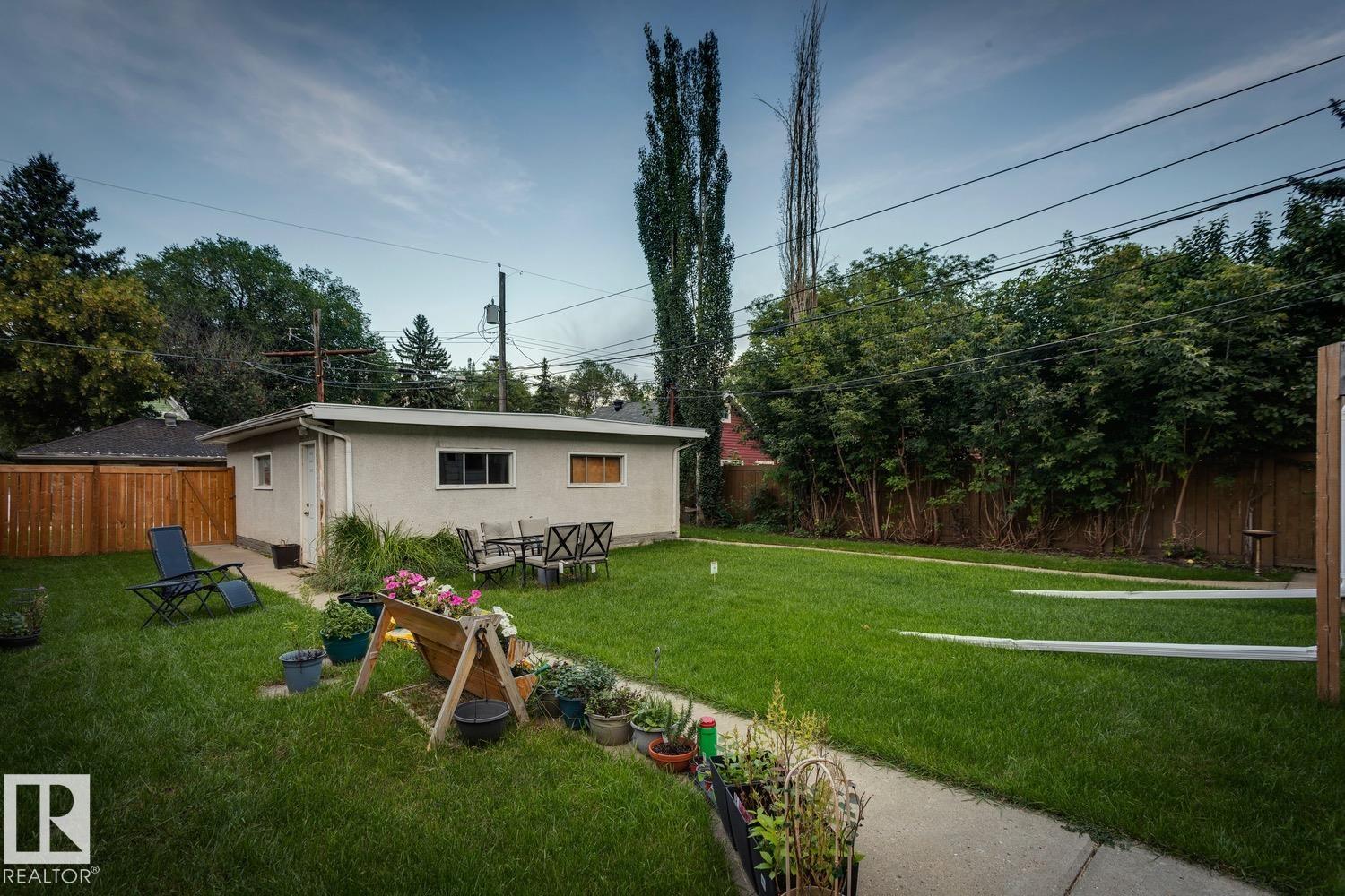 Photo 6 at 10183/81 92 Street NW, Riverdale, Edmonton