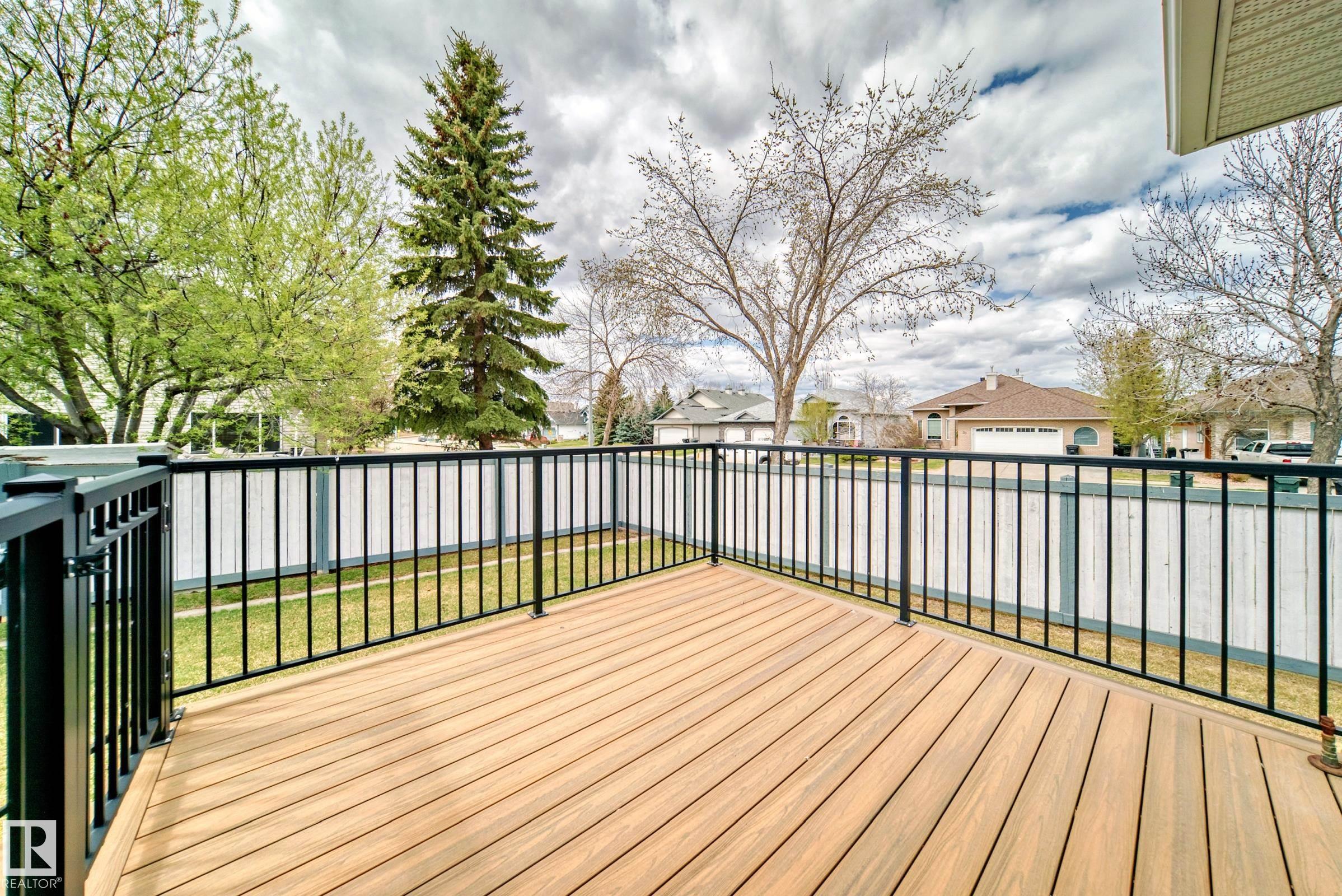 Photo 38 at 1 Longview Crescent, Stoneshire, Spruce Grove