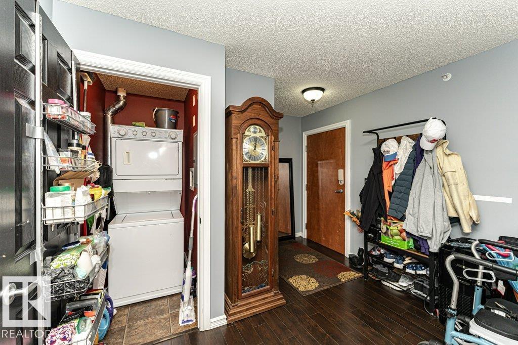 http://cdnparap120.paragonrels.com/ParagonImages/Property/p12/RAE/225367073/21/0/0/be83dfa69f93ceab5c7c2c1ad2cb98d2/1/f544eda3f42d54a6578b3a94c169d503/225367073-5985cb9f-c729-482a-b0f5-73c92676d63a.JPG