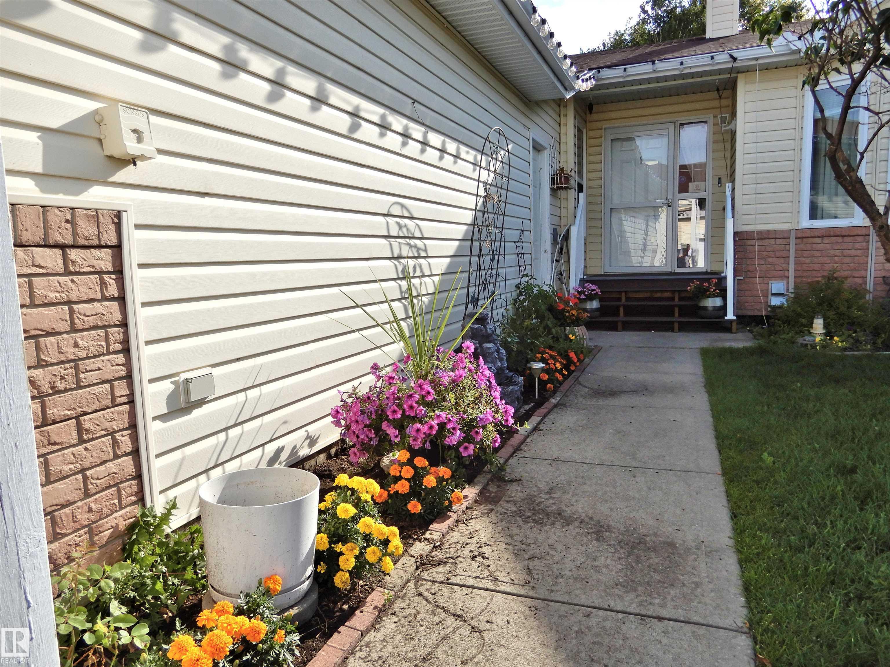 Photo 17 at 10111 105 Street, Morinville