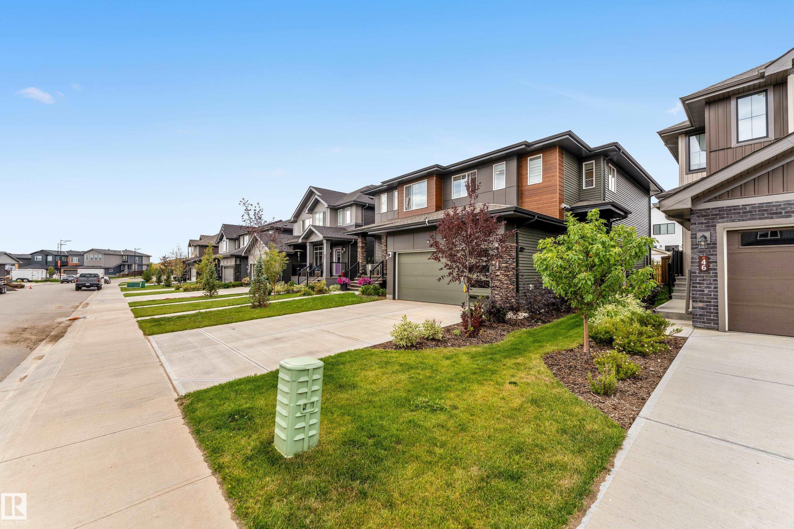 Photo 2 at  42 Cerbat Crescent, Cambrian, Sherwood Park
