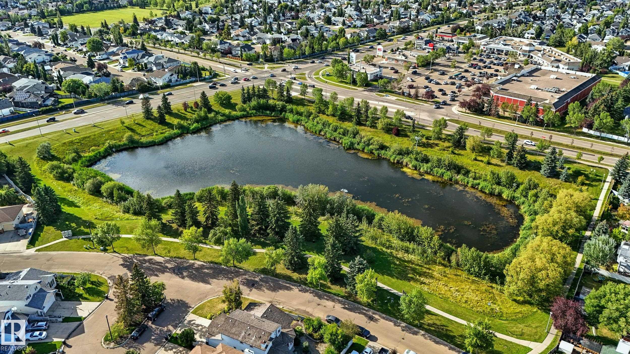 http://cdnparap120.paragonrels.com/ParagonImages/Property/p12/RAE/225367114/71/0/0/2299f3ea9107ef861696e4036bce5613/1/600fd86c100345b7a8cd5a34a969ba0e/225367114-a9ec0331-23c6-4f97-af85-af346fe10889.JPG