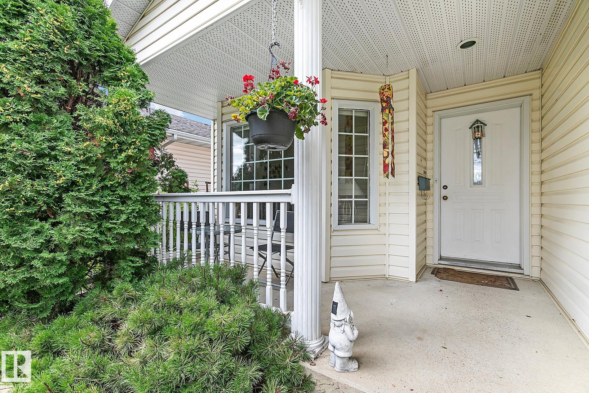 Photo 2 at 44 Charlton Road, Charlton Heights, Sherwood Park