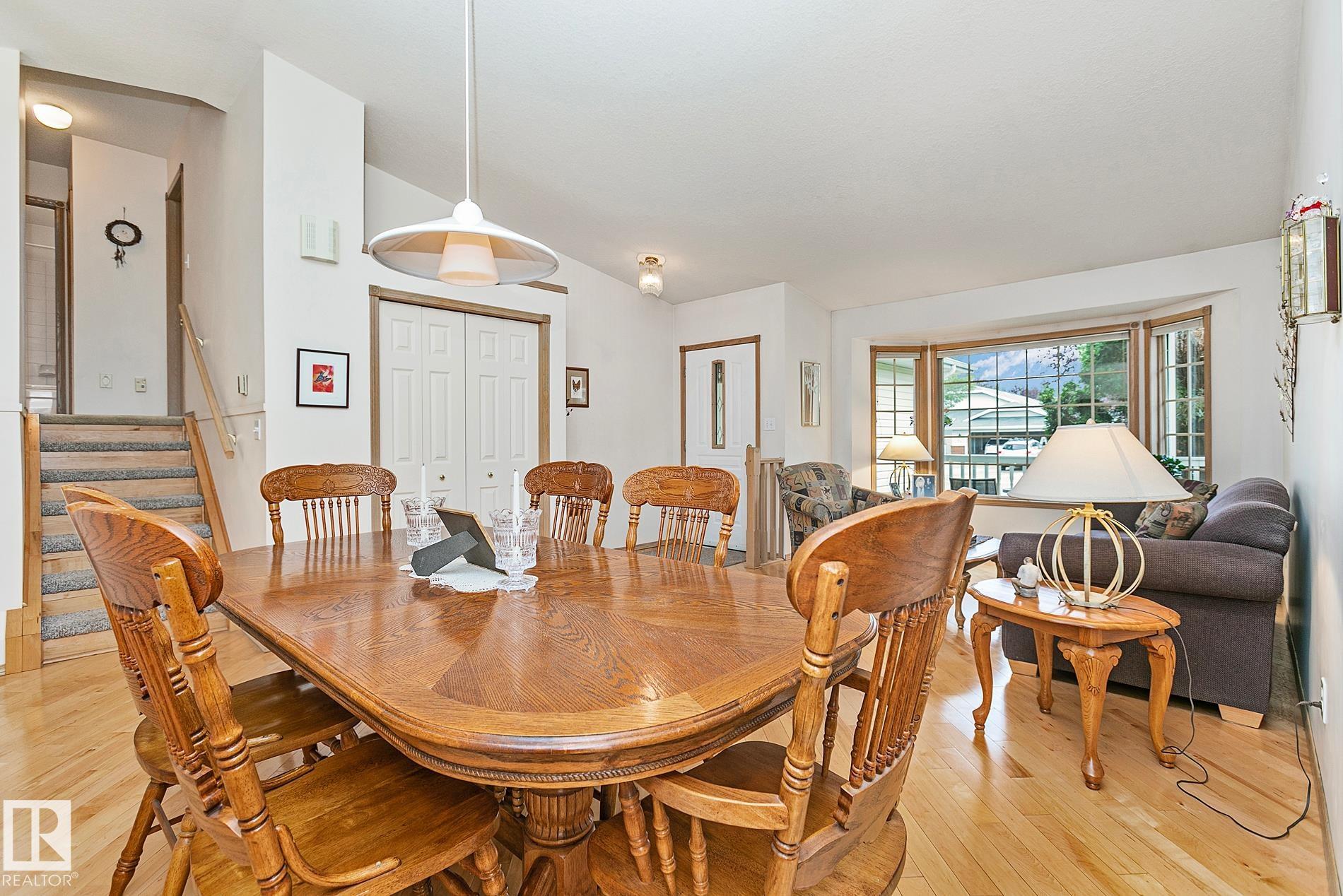 Photo 12 at 44 Charlton Road, Charlton Heights, Sherwood Park