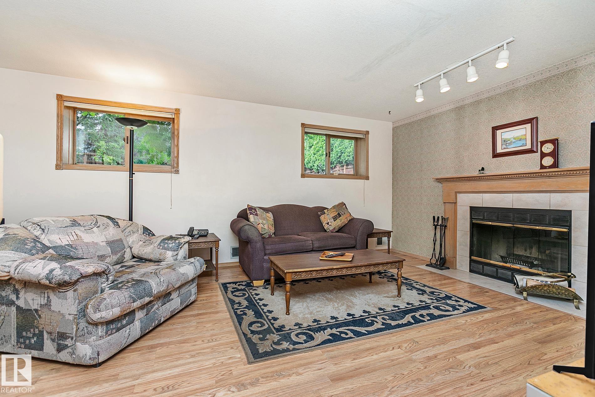 Photo 22 at 44 Charlton Road, Charlton Heights, Sherwood Park