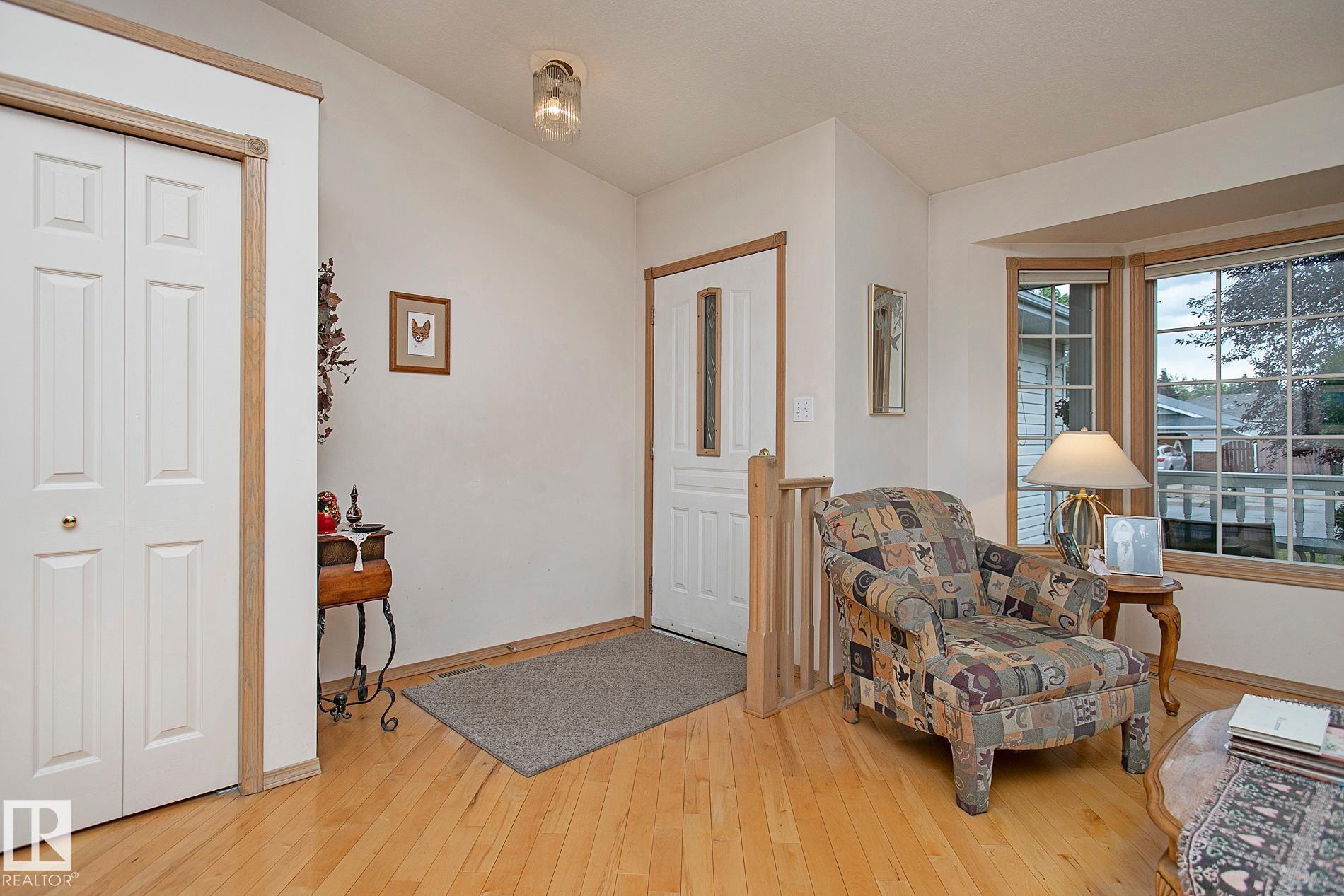 Photo 4 at 44 Charlton Road, Charlton Heights, Sherwood Park
