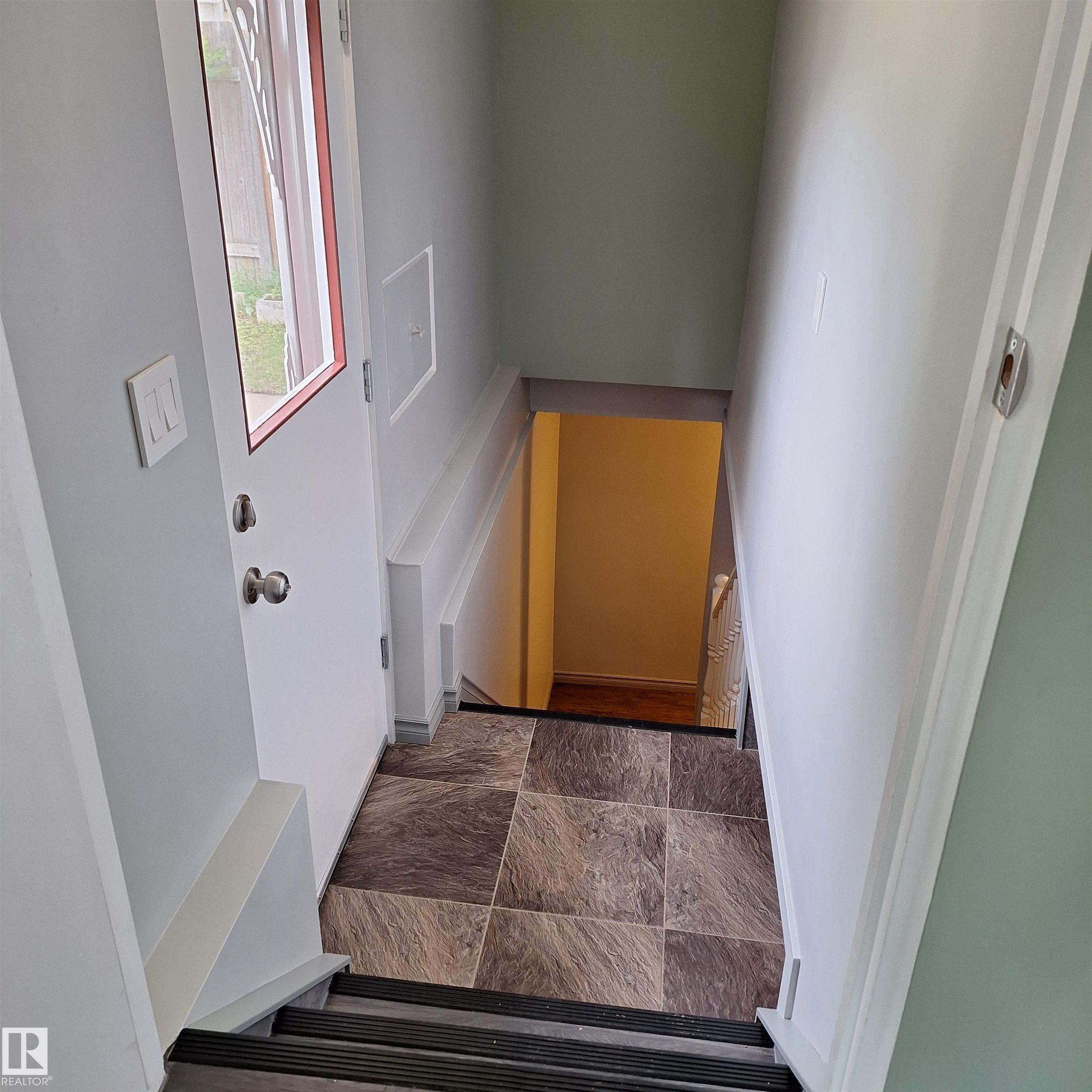 Photo 22 at 893 Birch Avenue, Maplegrove, Sherwood Park
