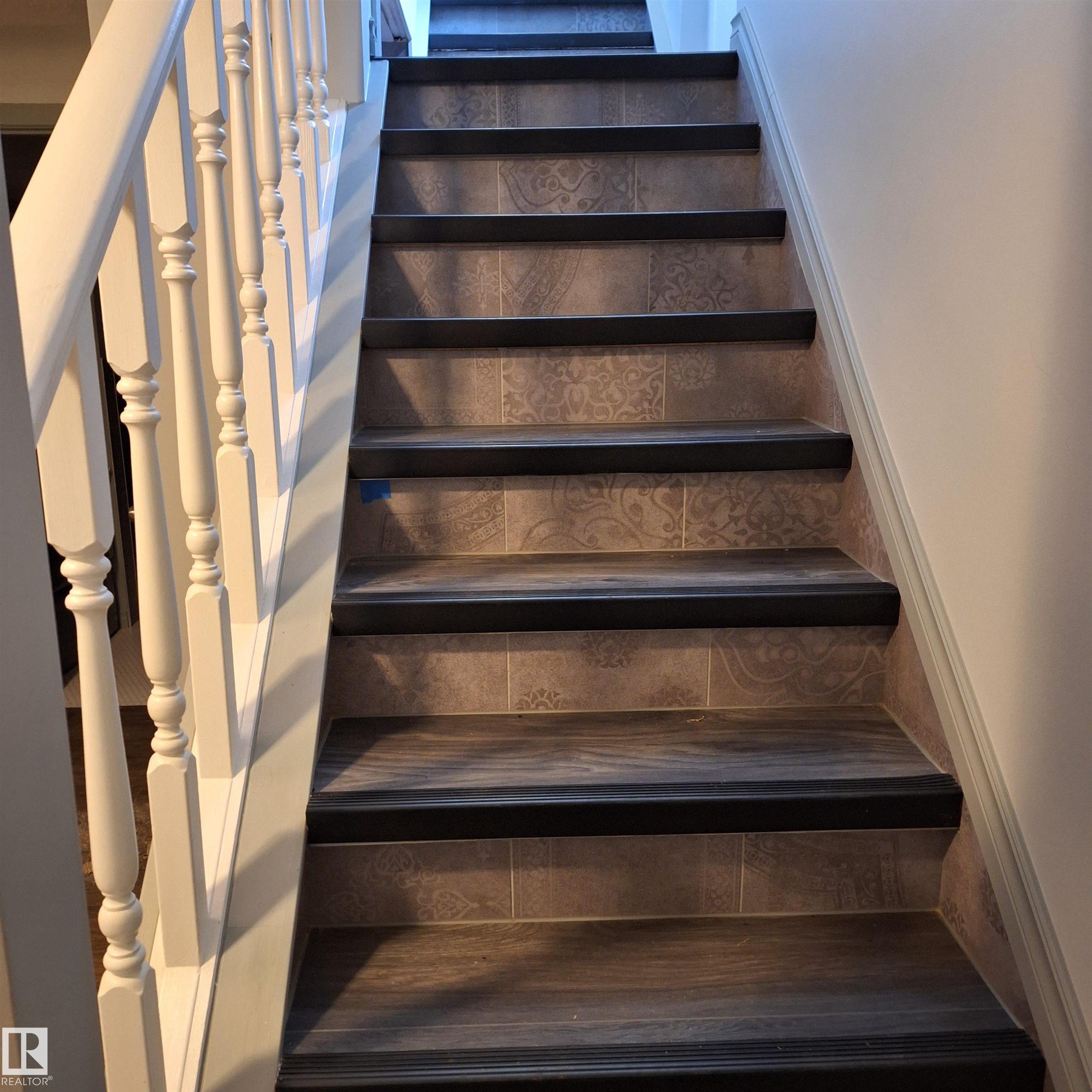 Photo 23 at 893 Birch Avenue, Maplegrove, Sherwood Park