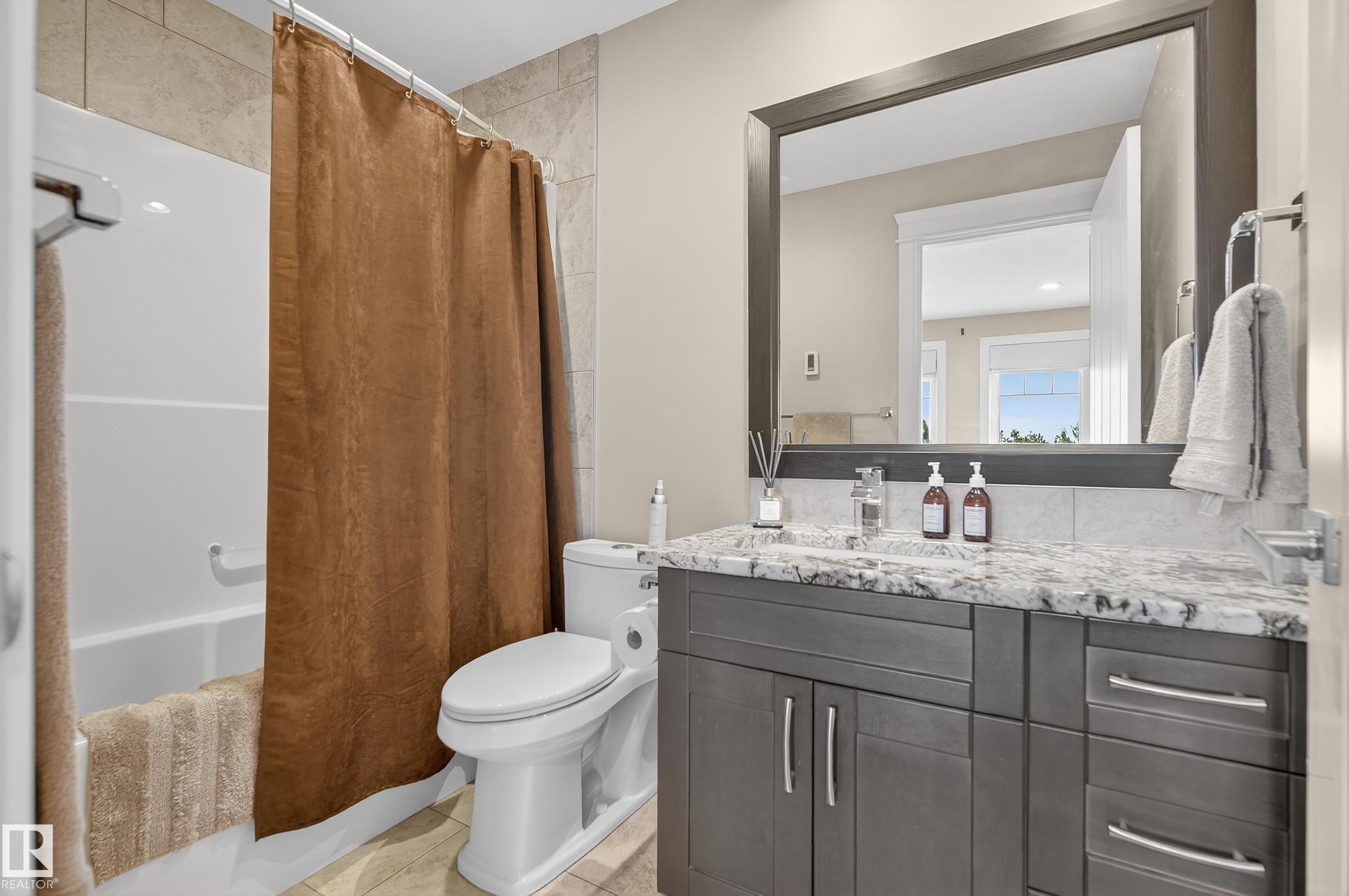 Photo 33 at 9 Lacroix Close, Lacombe Park, St. Albert
