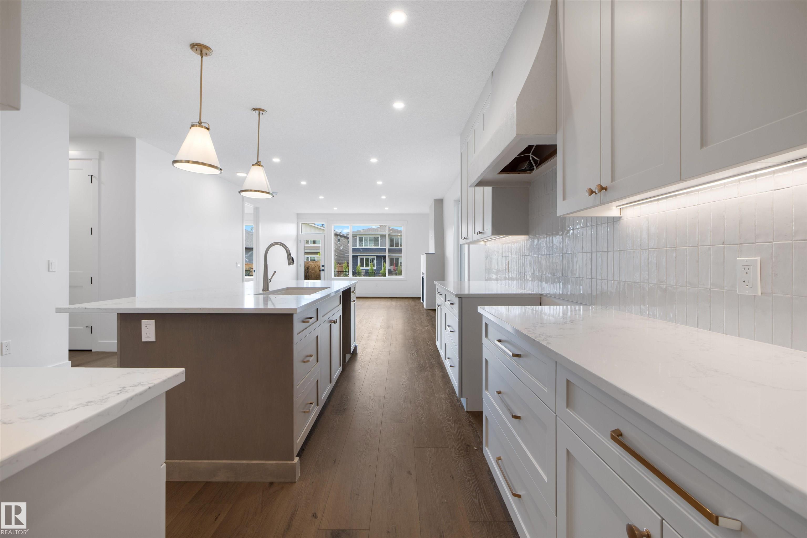 Photo 12 at 7 Sydwyck Circle, Fenwyck, Spruce Grove