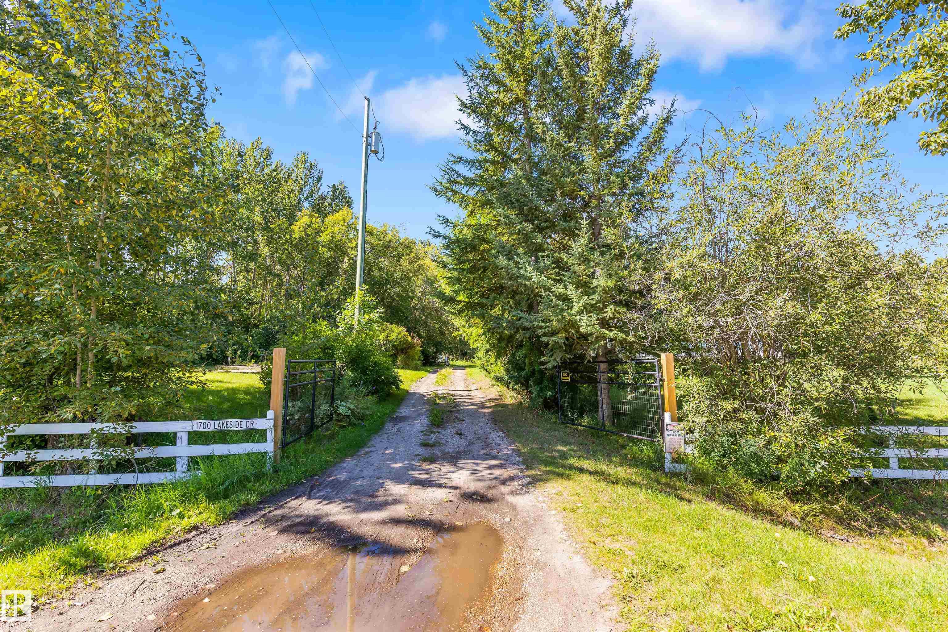 Photo 2 at 1700 Lakeside Drive, Spring Lake, Rural Parkland County