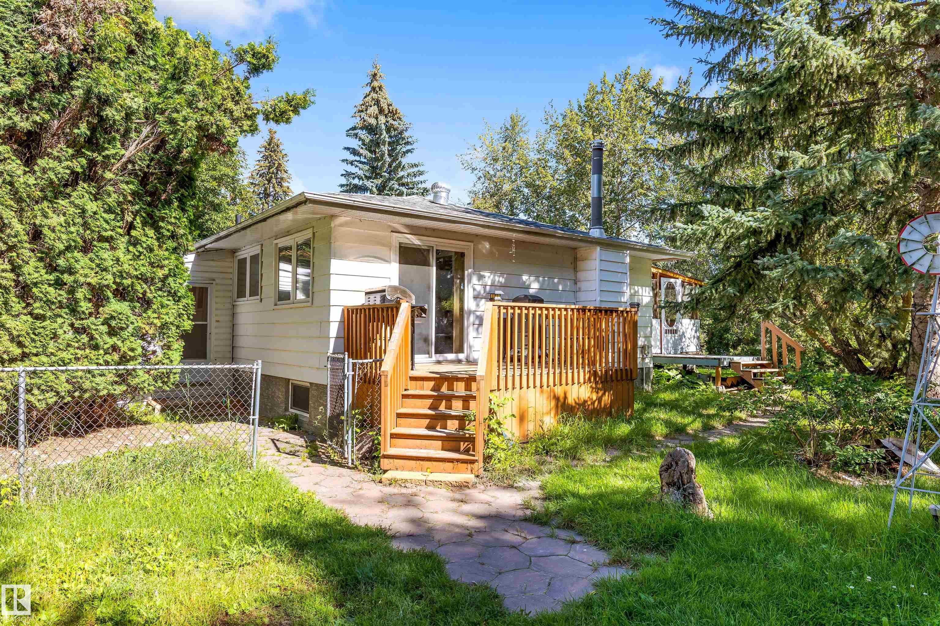 Photo 3 at 1700 Lakeside Drive, Spring Lake, Rural Parkland County