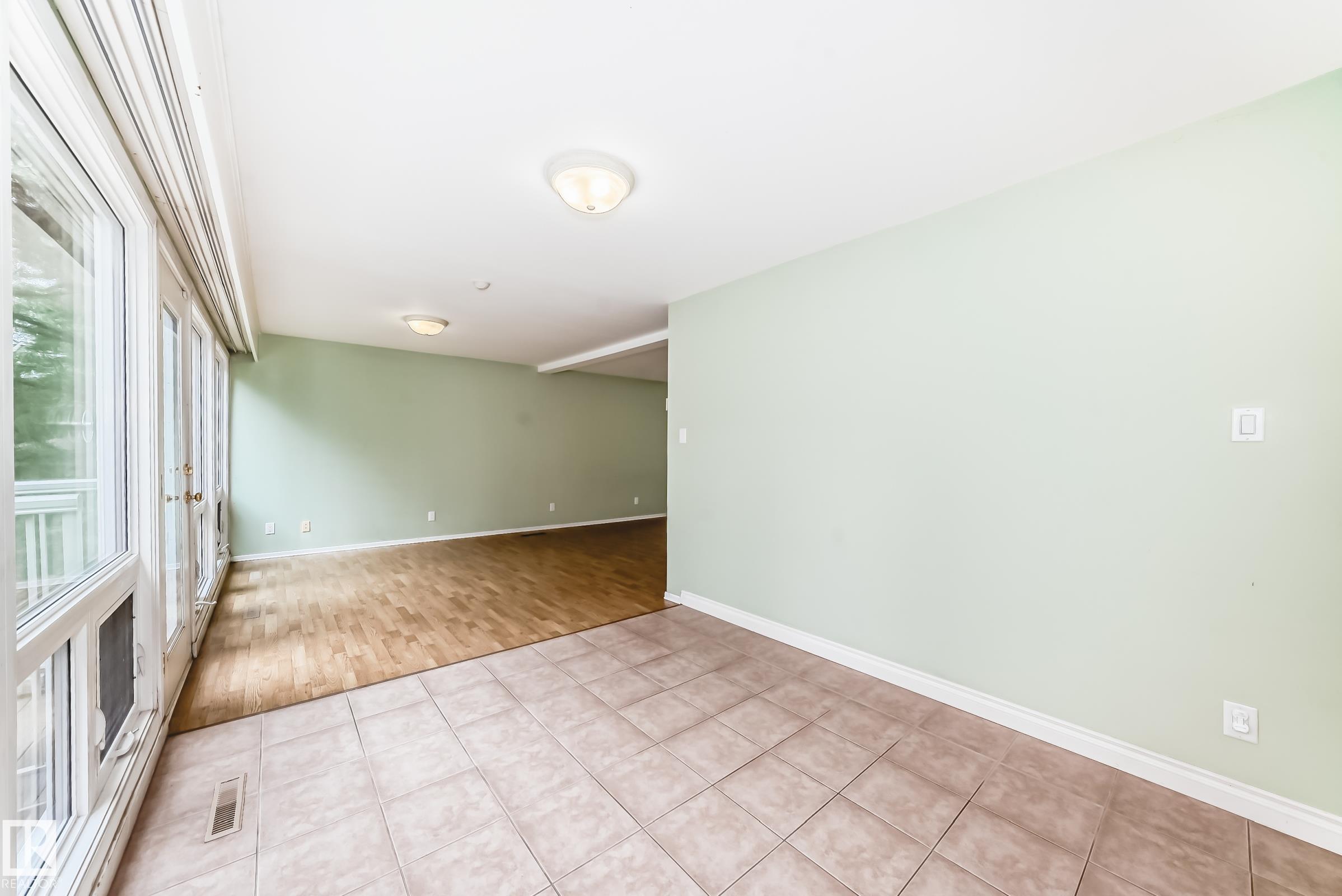 Photo 11 at 16 Scarboro Place, Sturgeon Heights, St. Albert