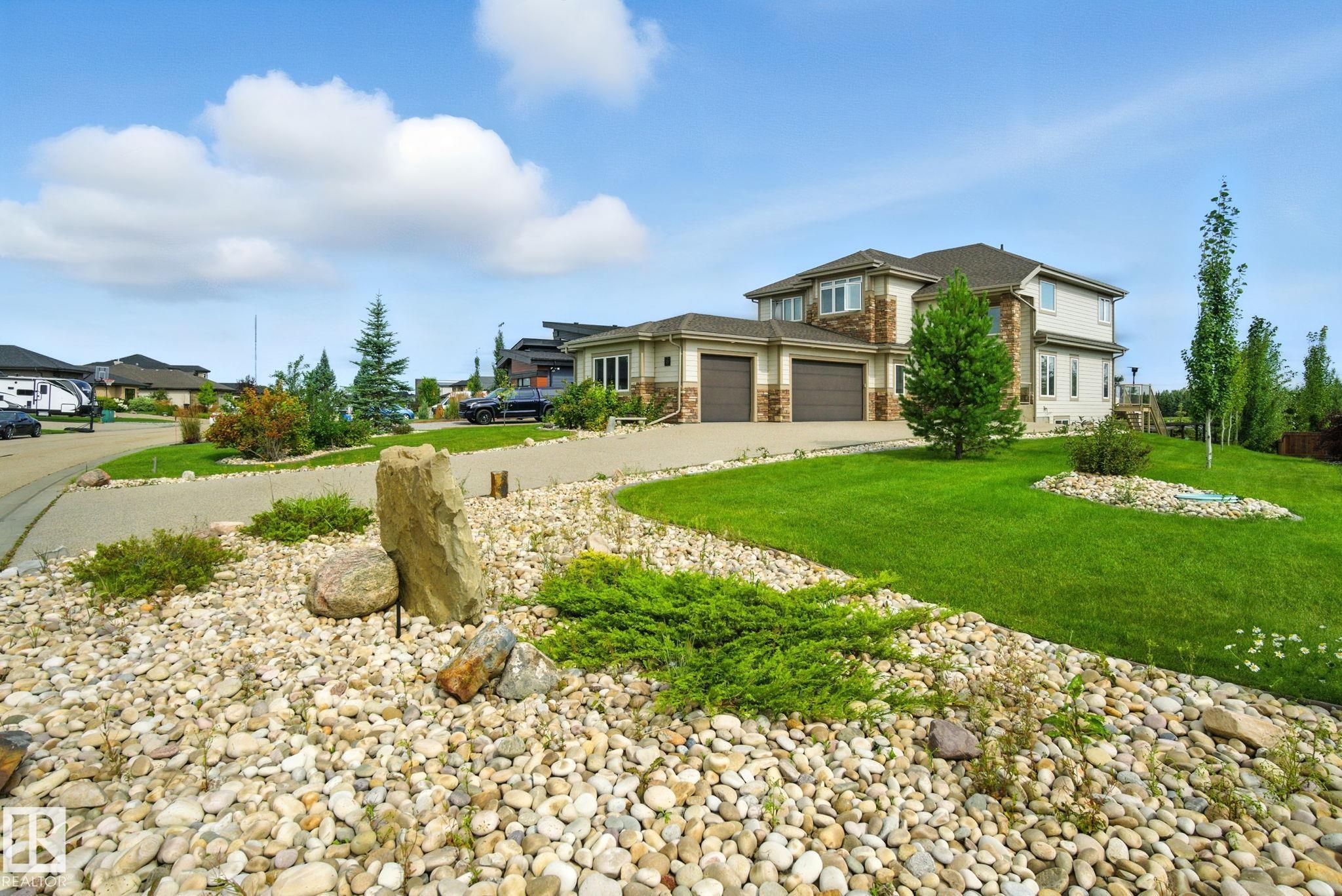 Photo 3 at 13 - 52320 Rge Road 231, Meadowhawk, Rural Strathcona County