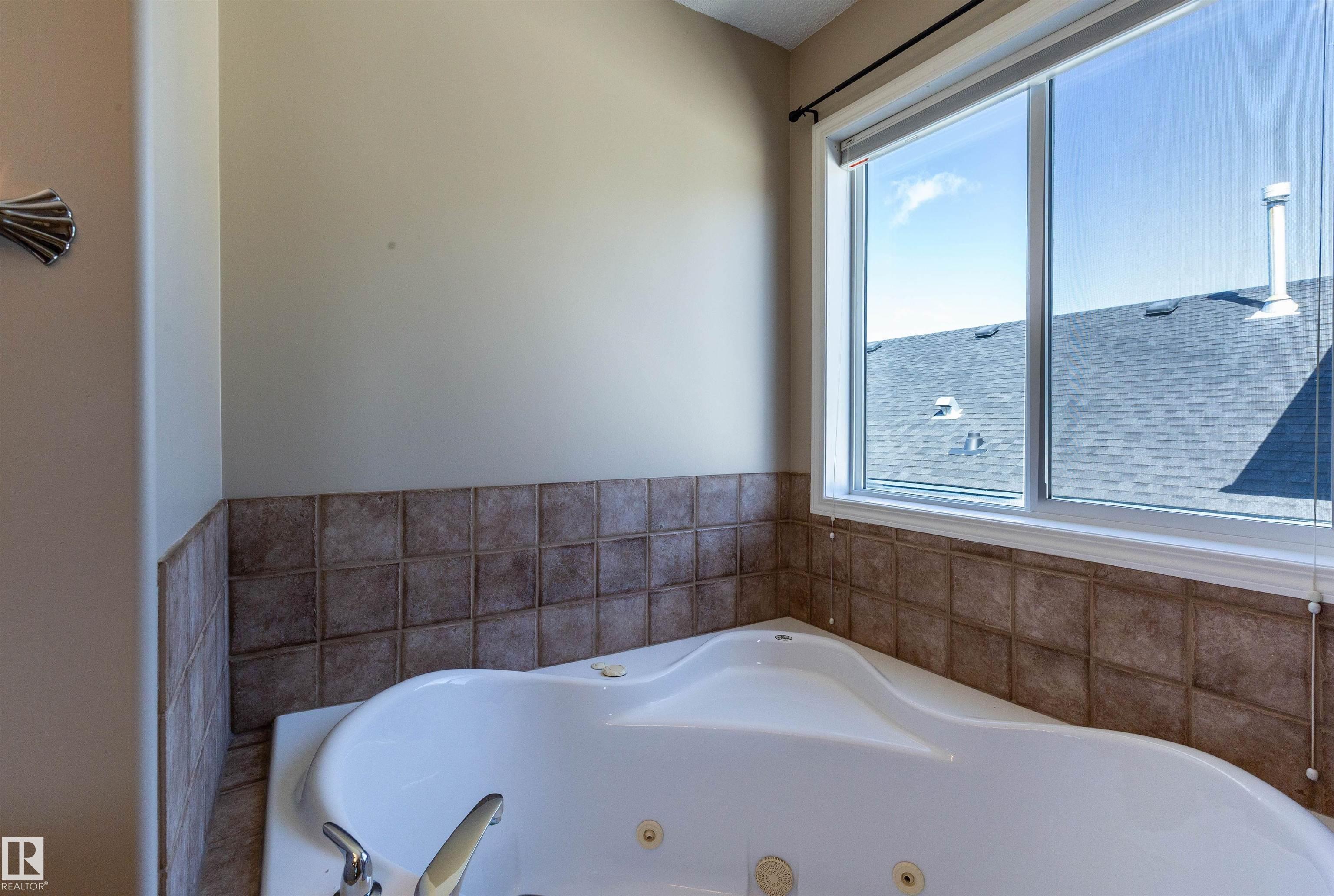 Photo 29 at 18 Grayridge Bay, Graybriar, Stony Plain